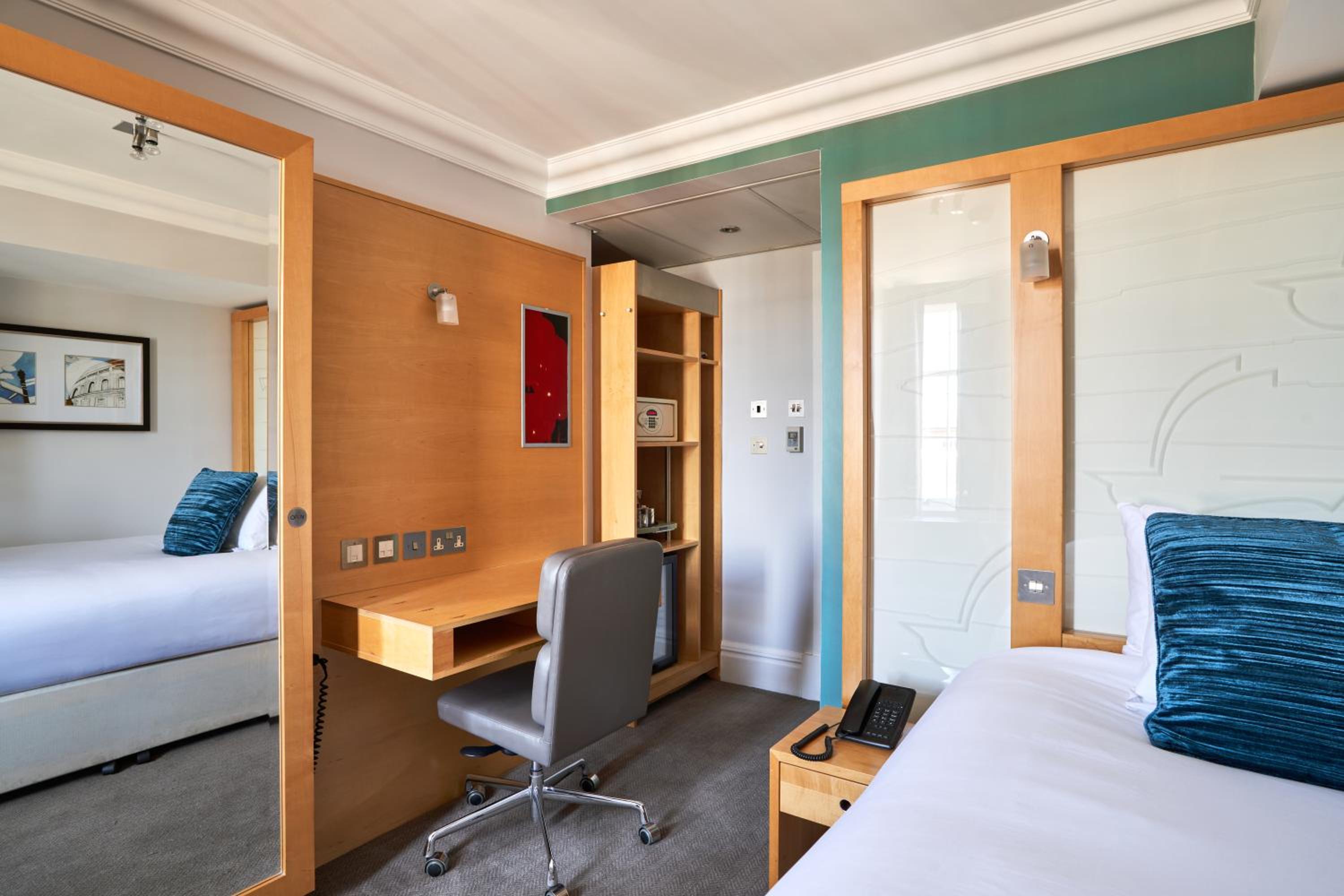 Standard Single Room photo 2