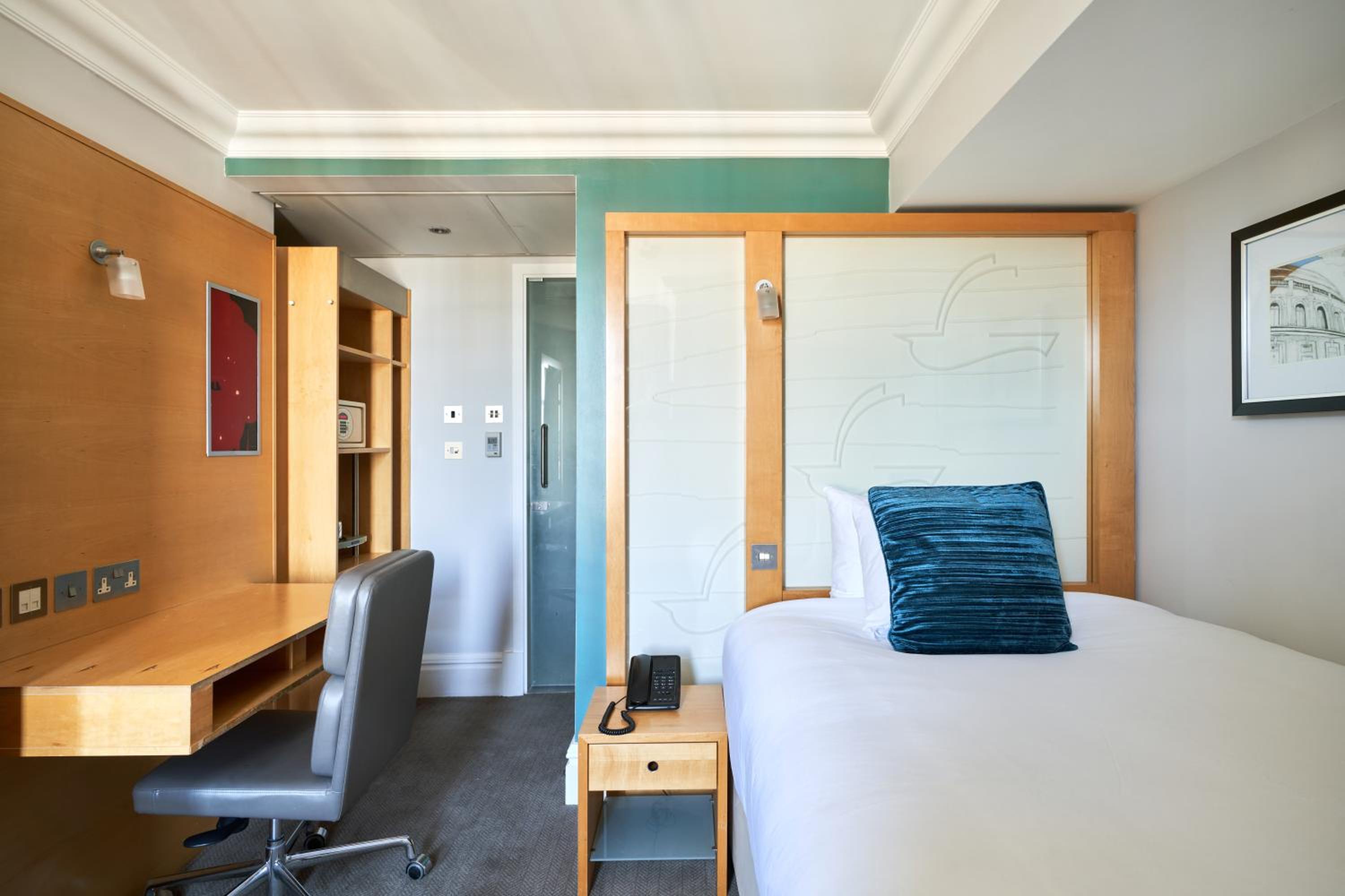 Standard Single Room photo 3