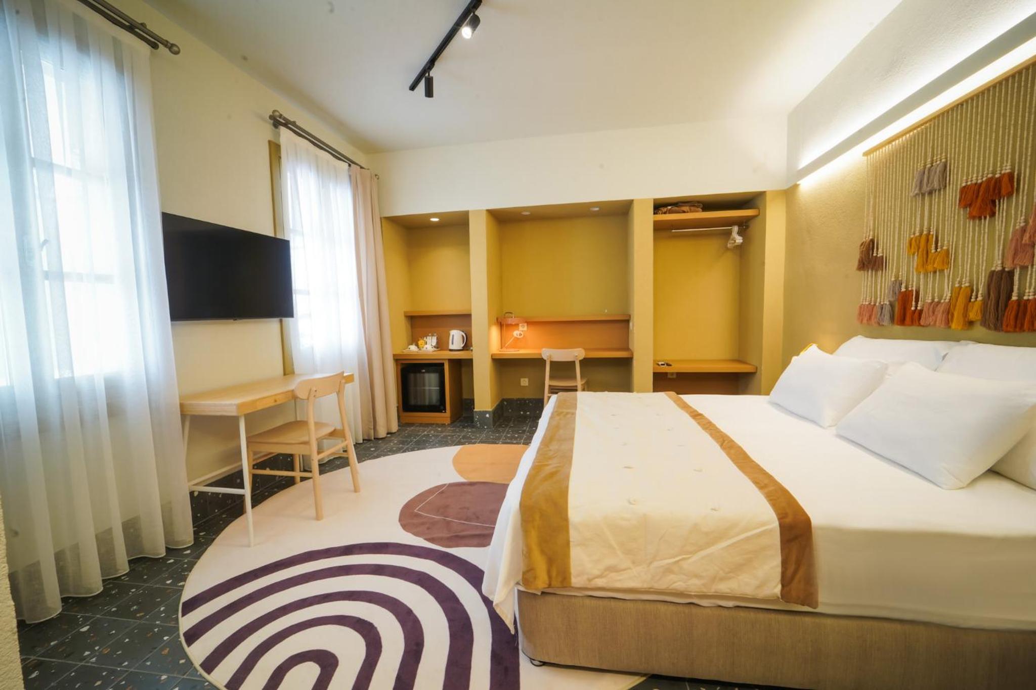 Deluxe Double Room with Balcony