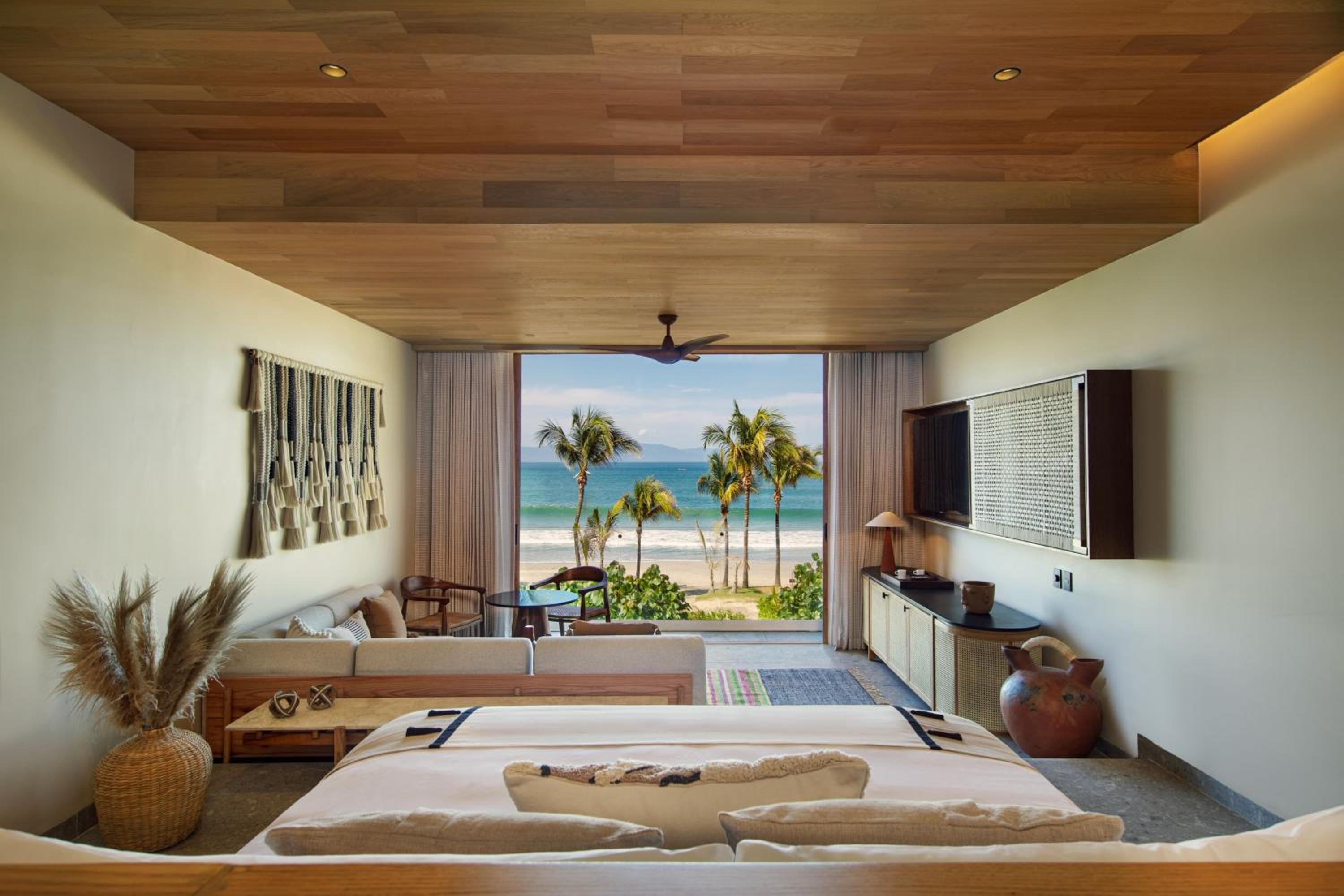 King Suite with Ocean View and Roof Top Terrace