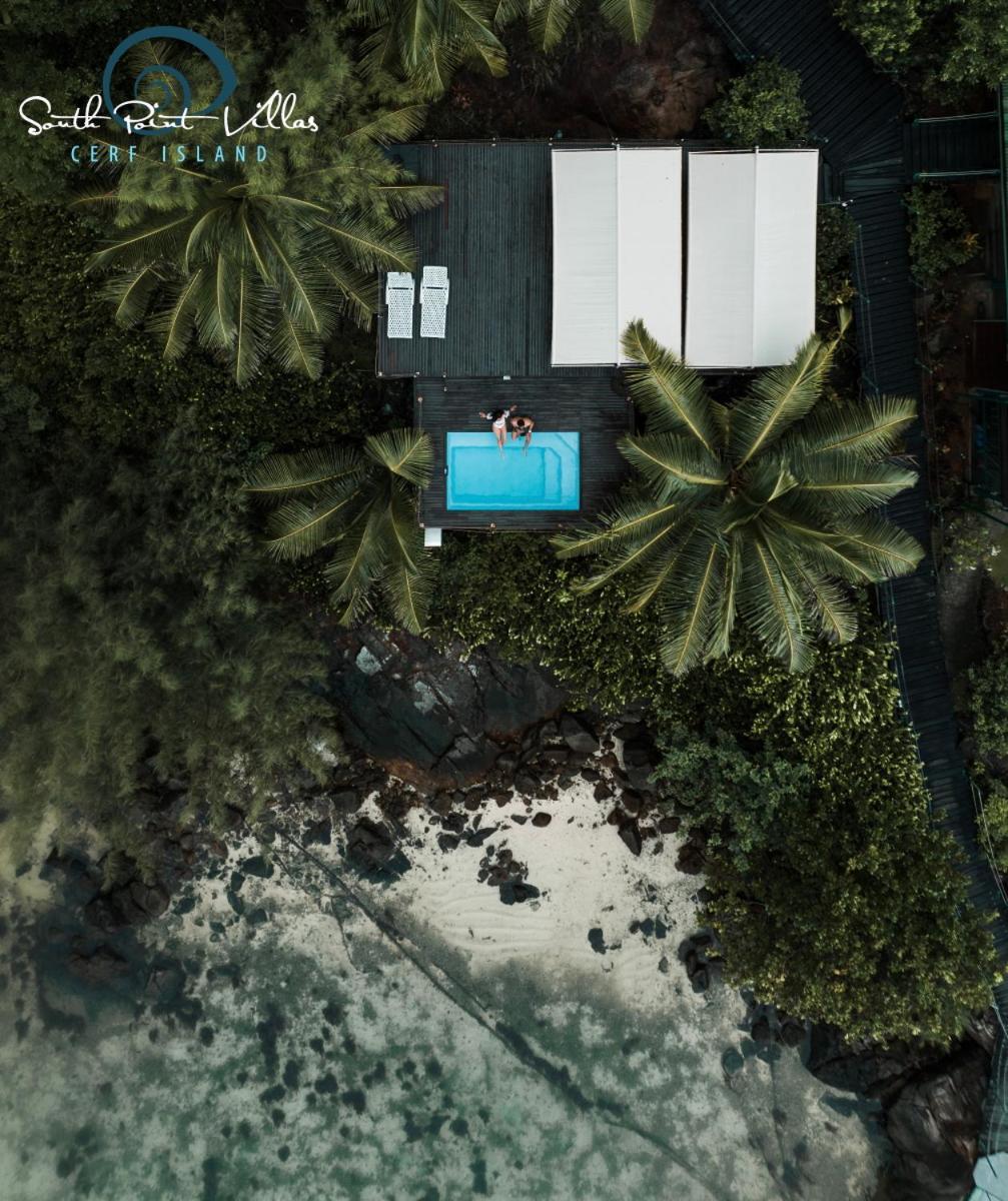 Three-Bedroom Villa with Private Pool and Sea View photo 2