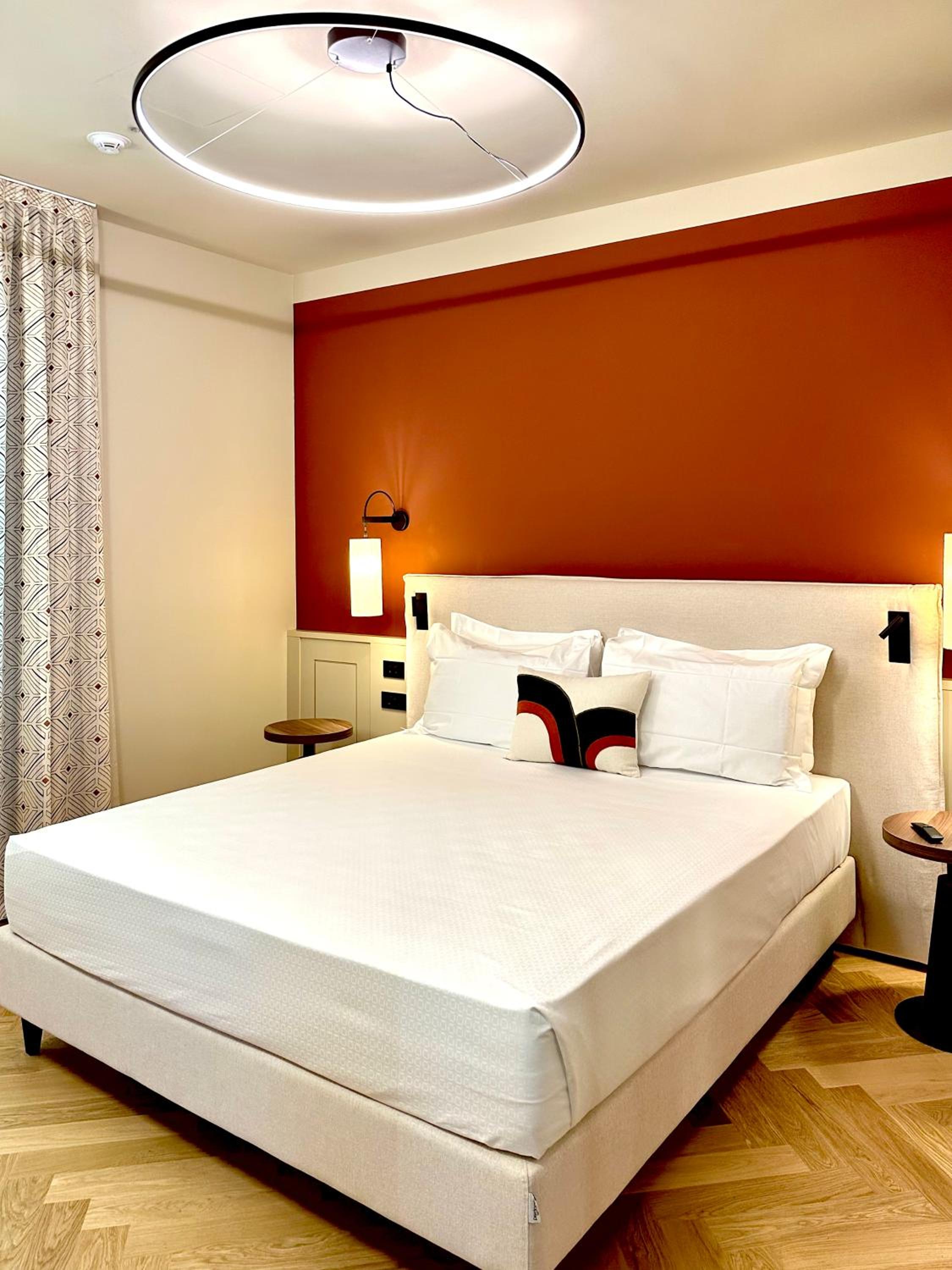 Deluxe Suite with Terrace and Sea View