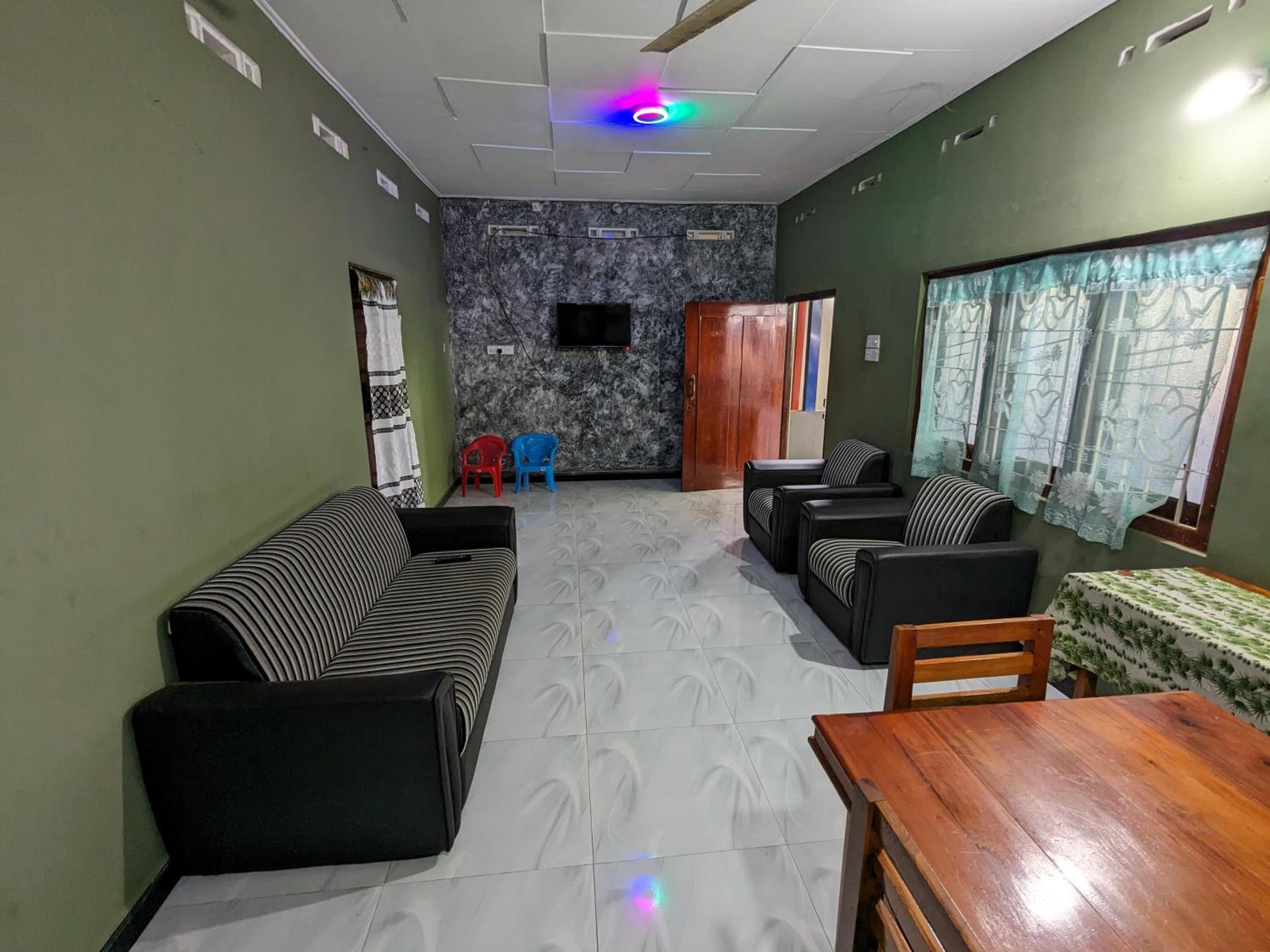 Three-Bedroom House photo 1