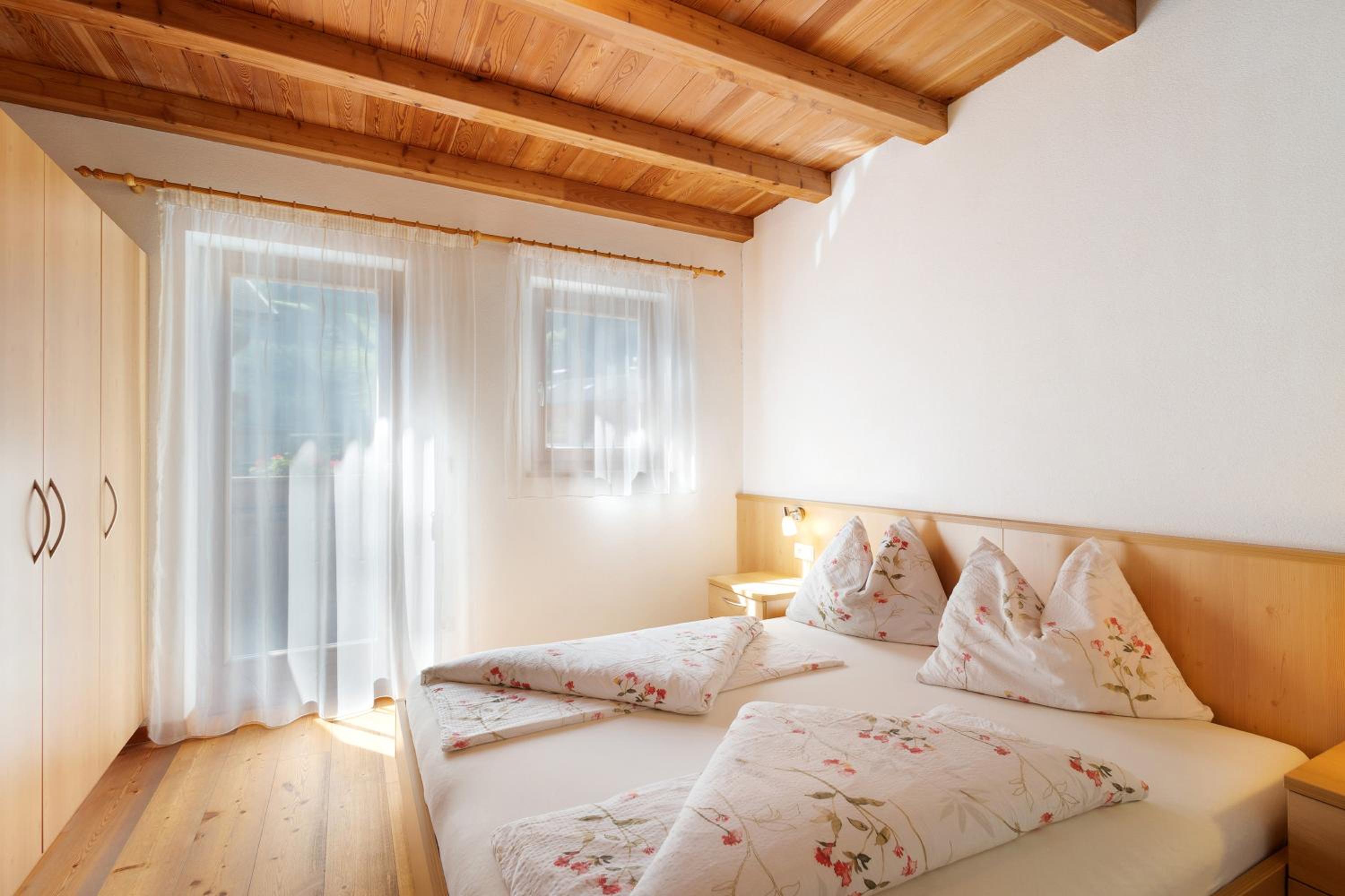 Superior One-Bedroom Apartment with Balcony