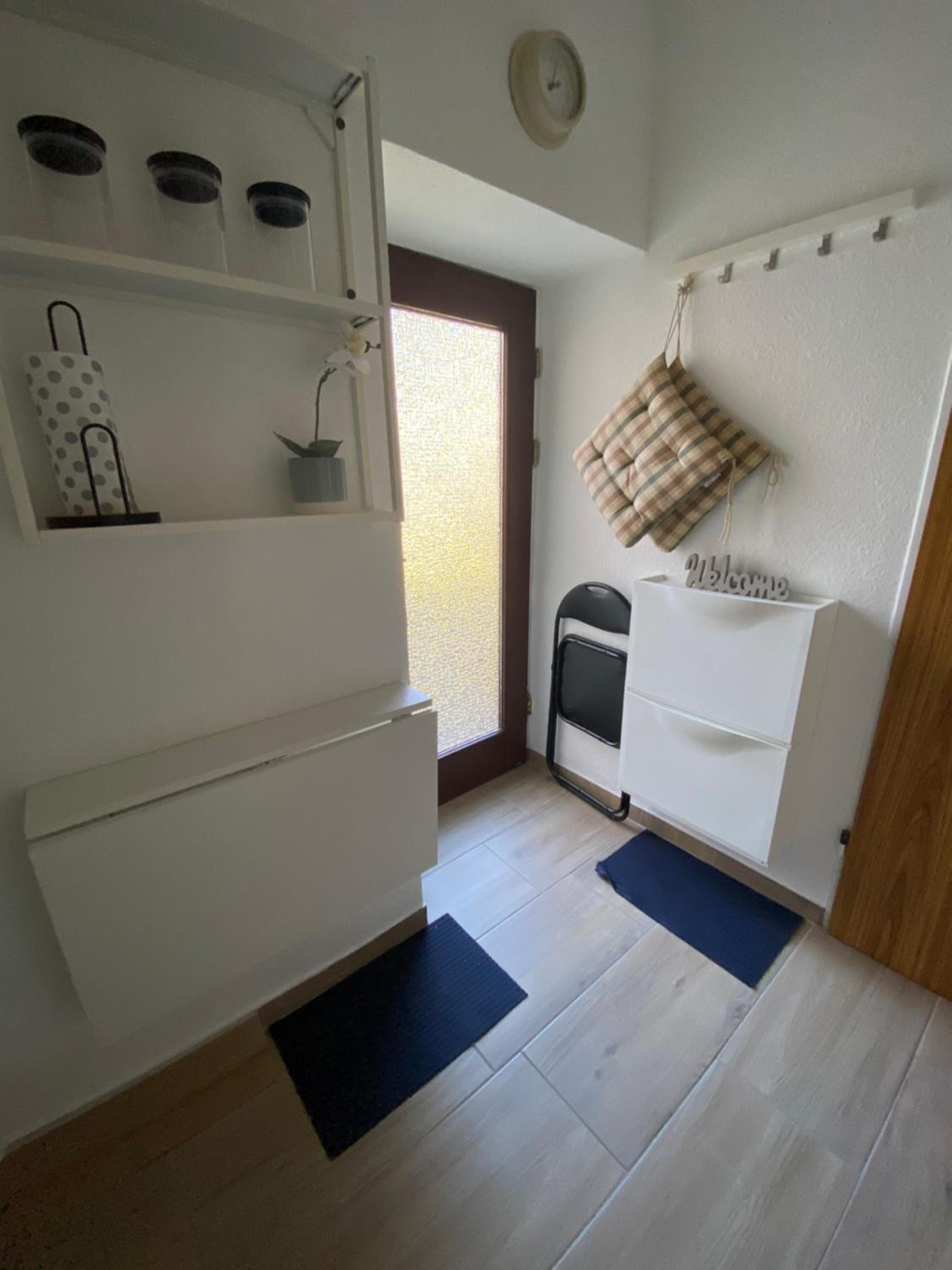 One-Bedroom Apartment photo 3