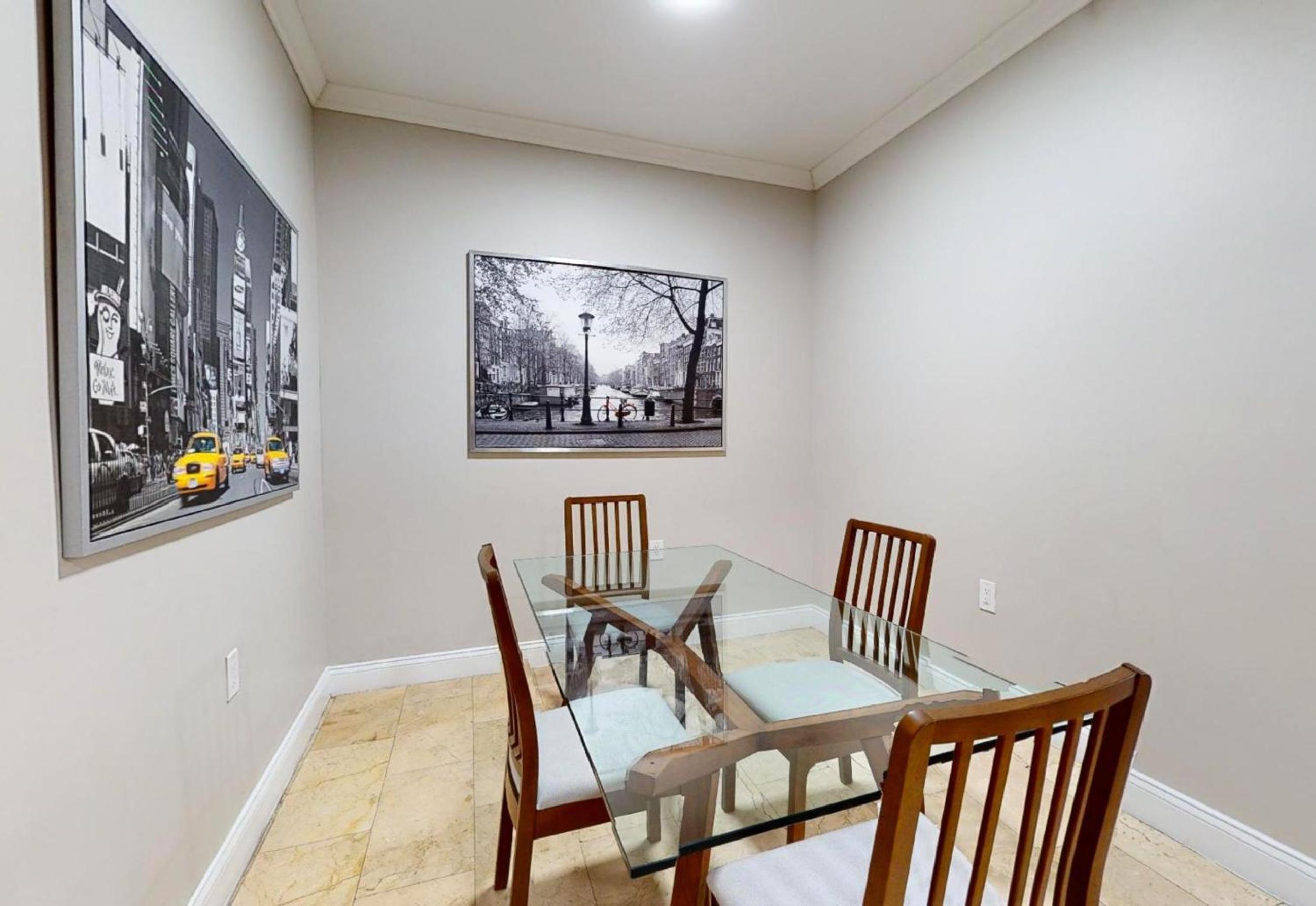 Master King Suite With Balcony photo 2