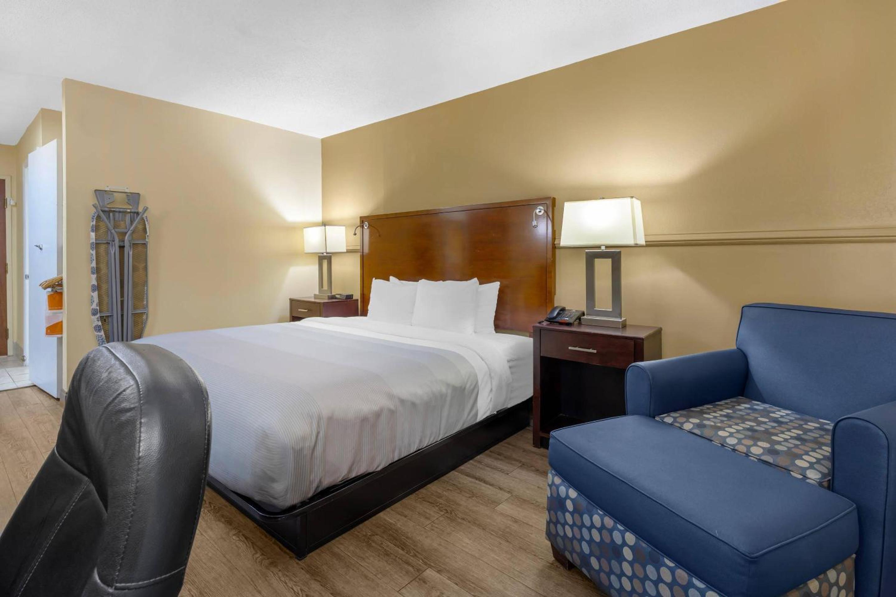 One Room Suite with Sofa bed - Non Smoking