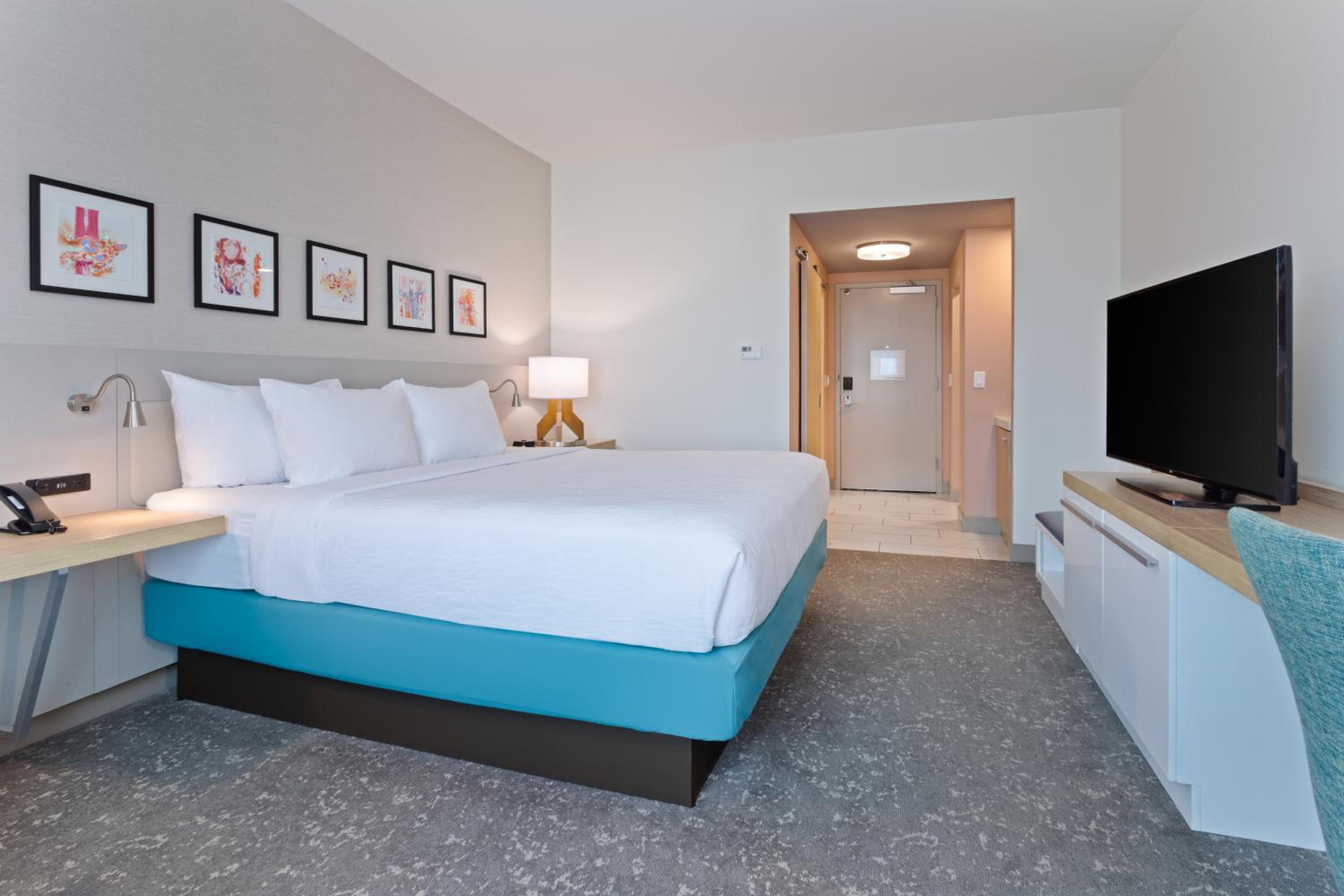 King Room - Hearing Access - Photo 3