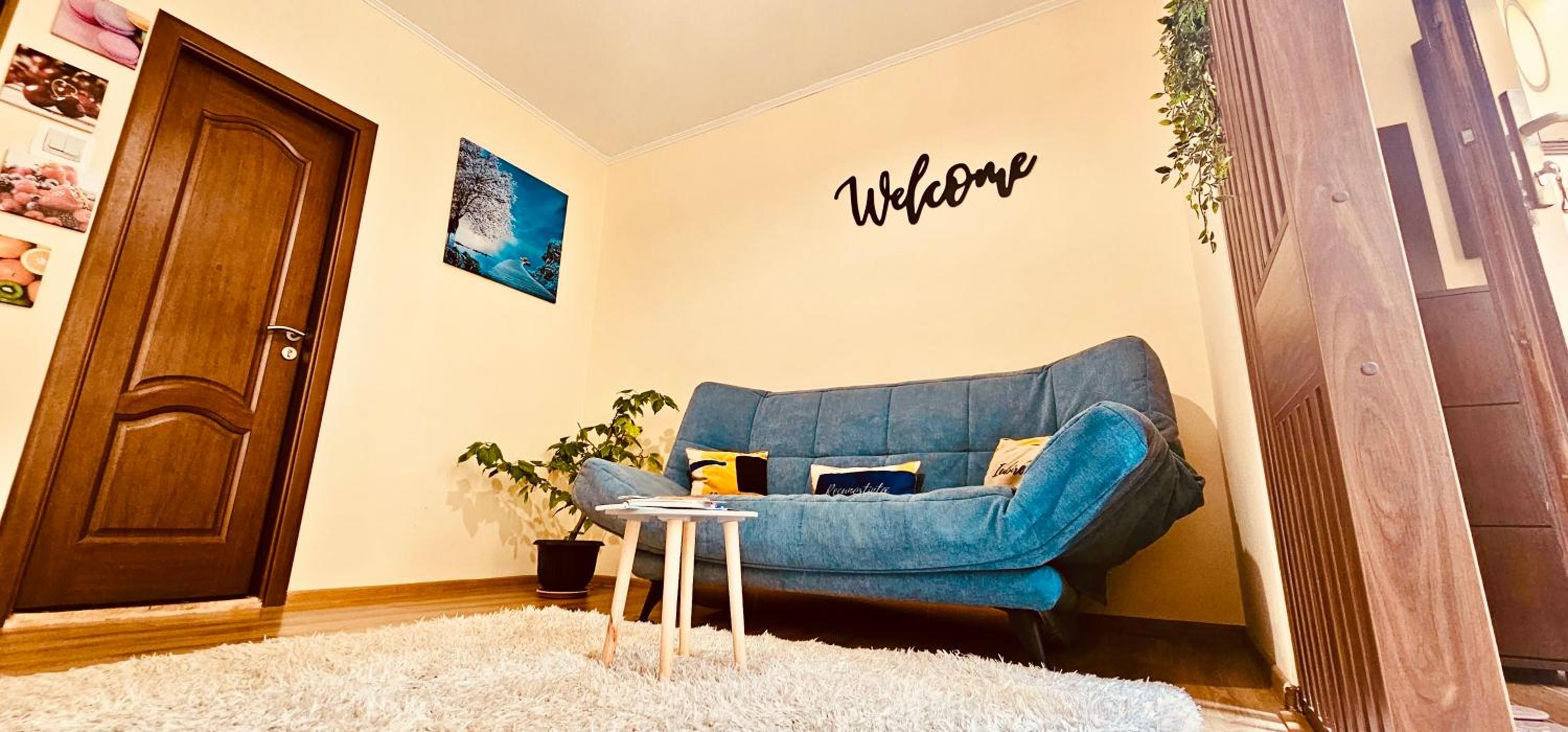 One-Bedroom Apartment - Photo 2