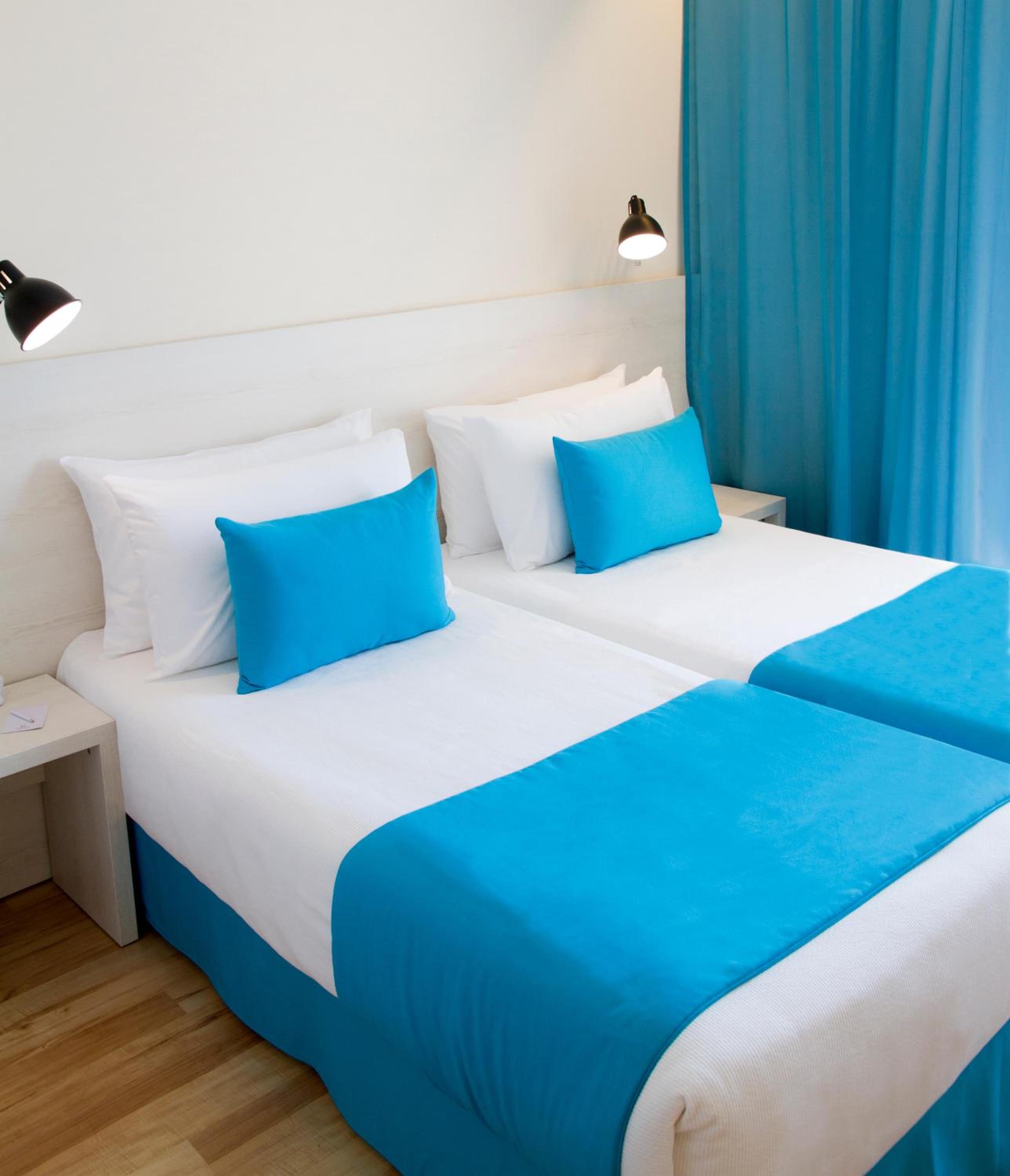 Double or Twin Room - Photo 1