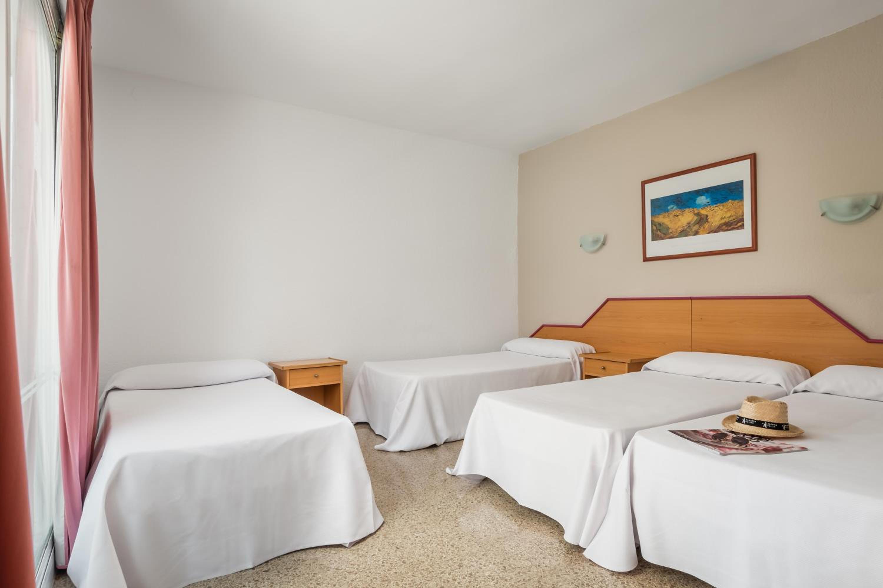 Habitación Familiar (3 Adultos + 1 Niño)
