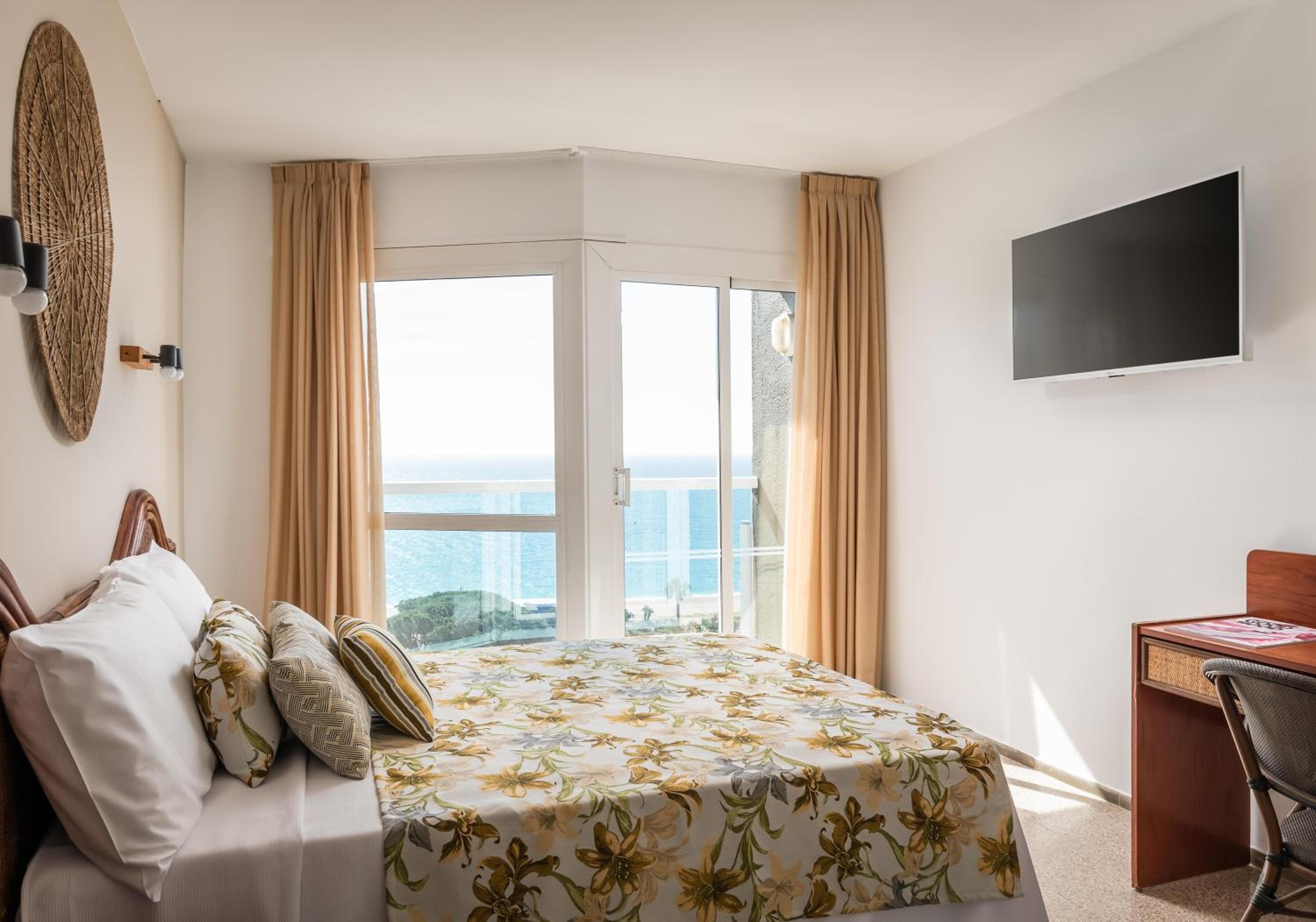 Habitación Triple Superior con Vista al Mar