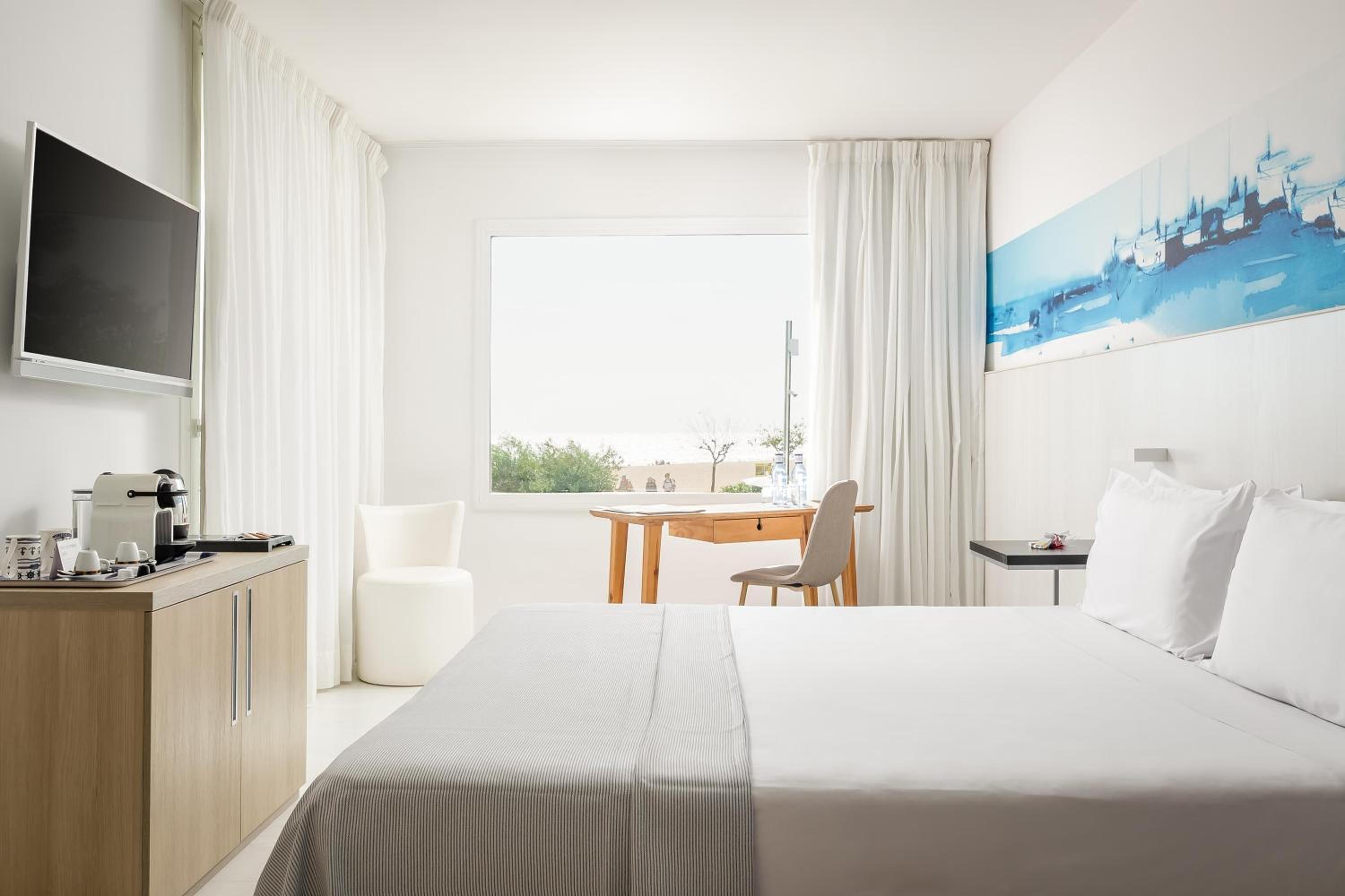 Junior Suite - Photo 1