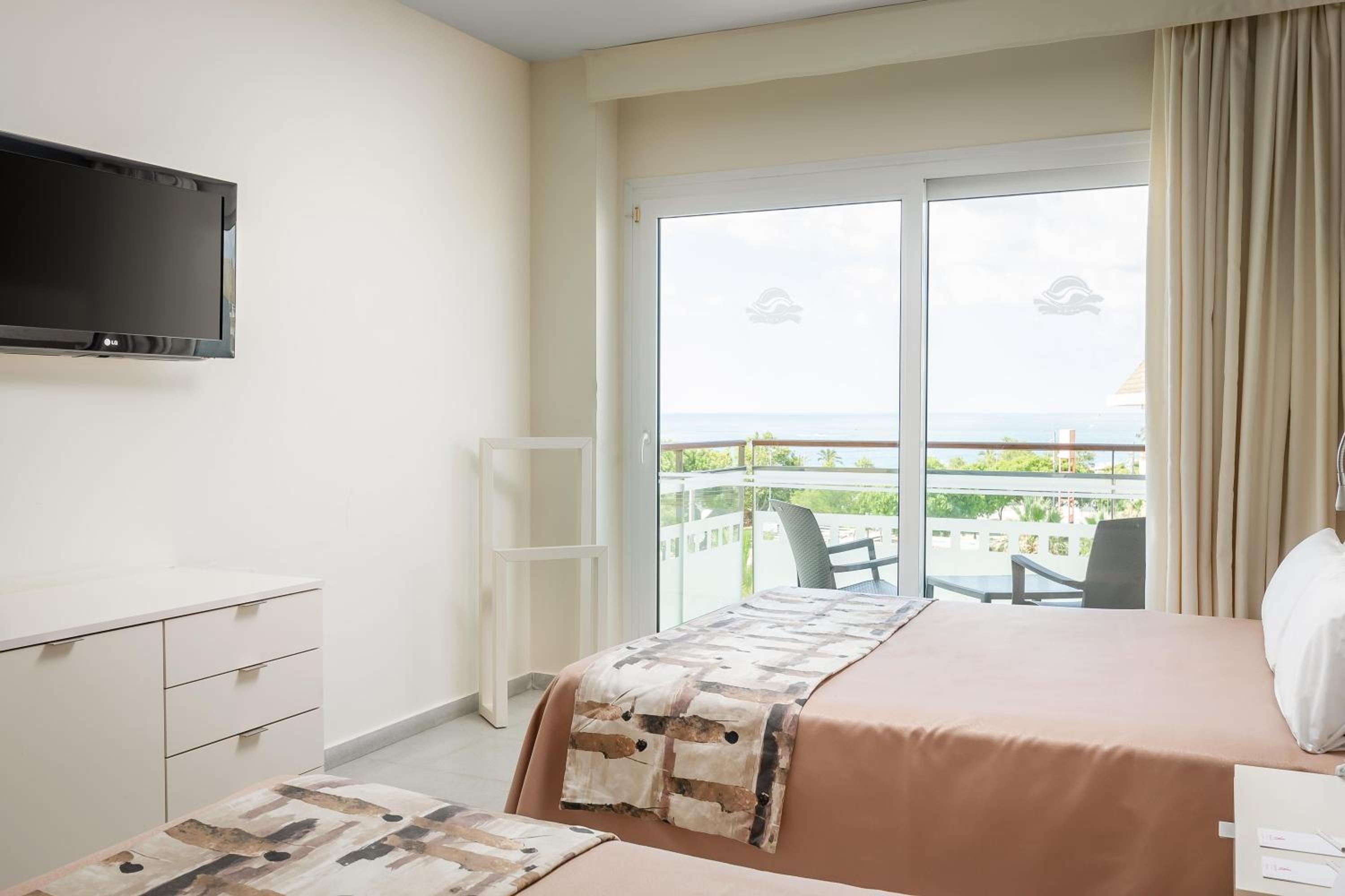 Premium Double Room - Photo 3