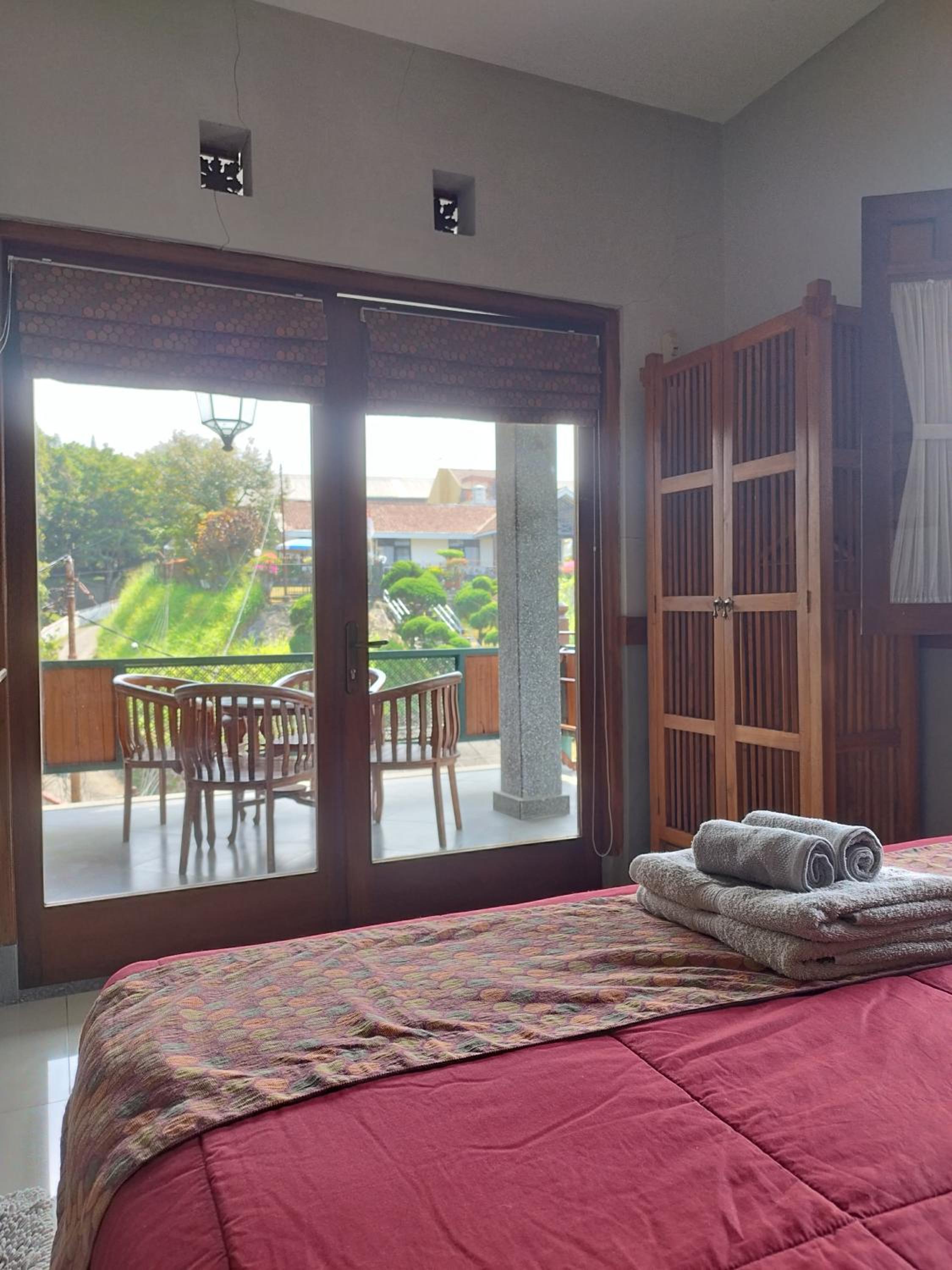 Double Room with Balcony - Photo 1