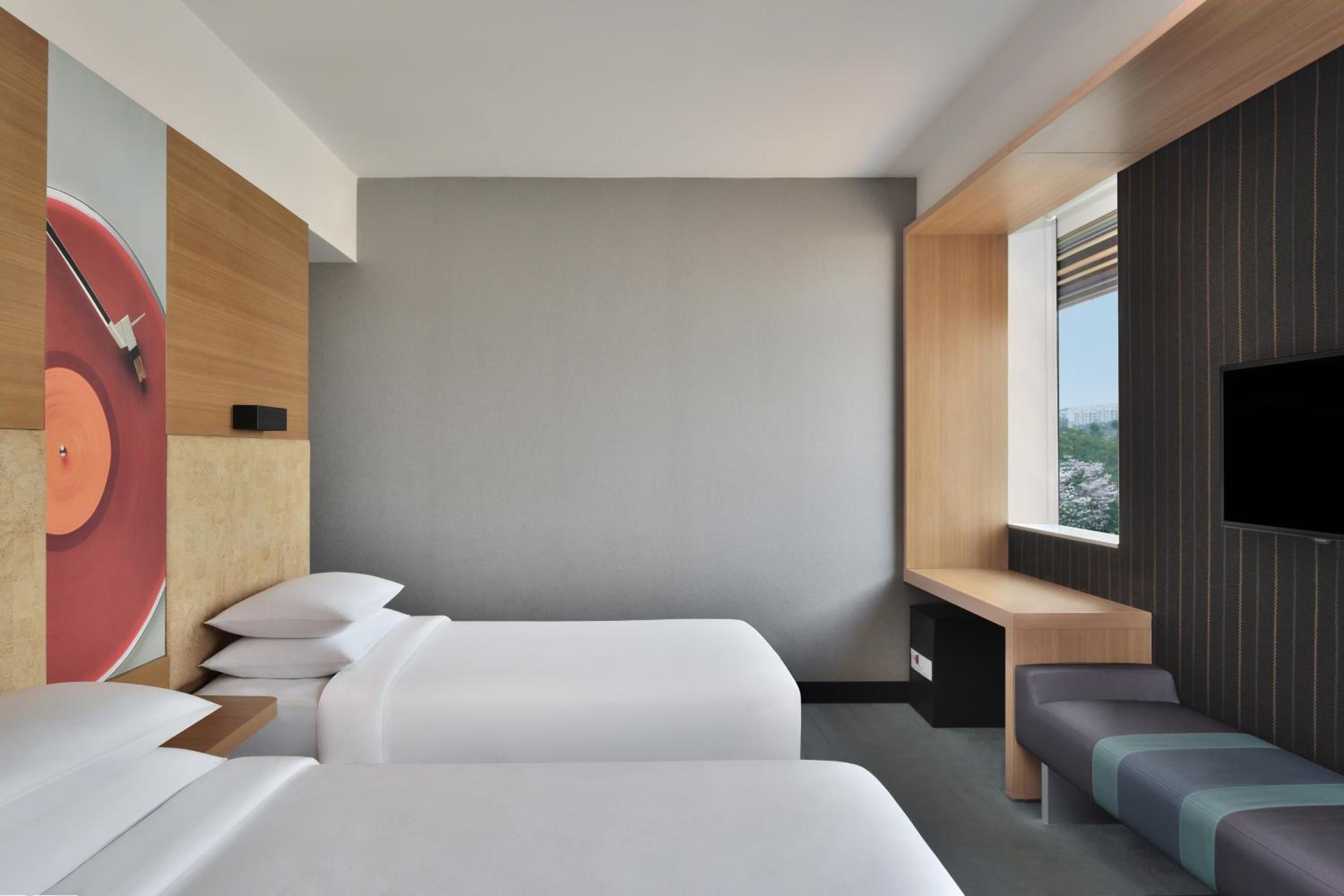 Club room, 2 Twin/Single Bed(s), High floor