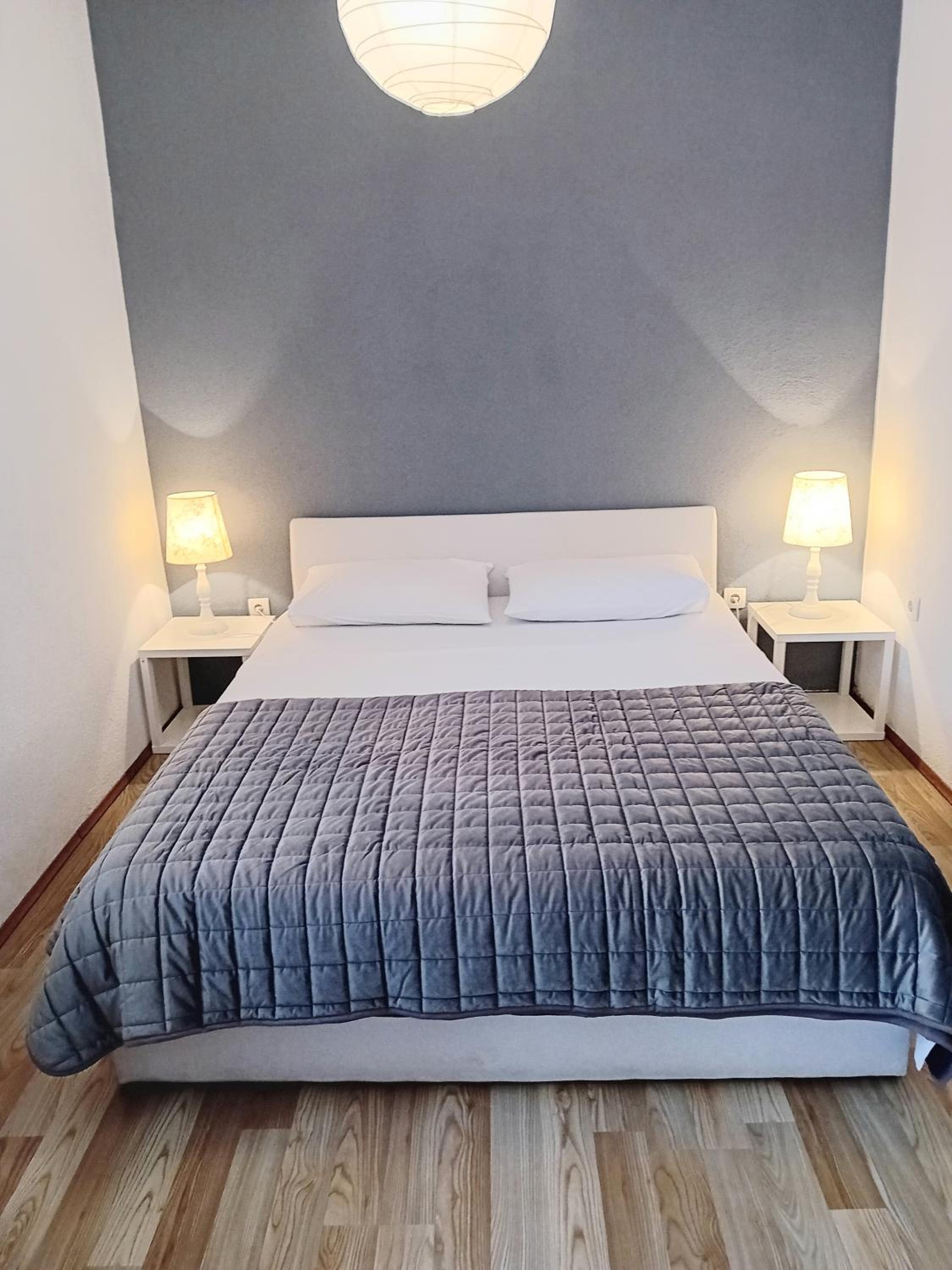 One-Bedroom Apartment with Terrace photo 1