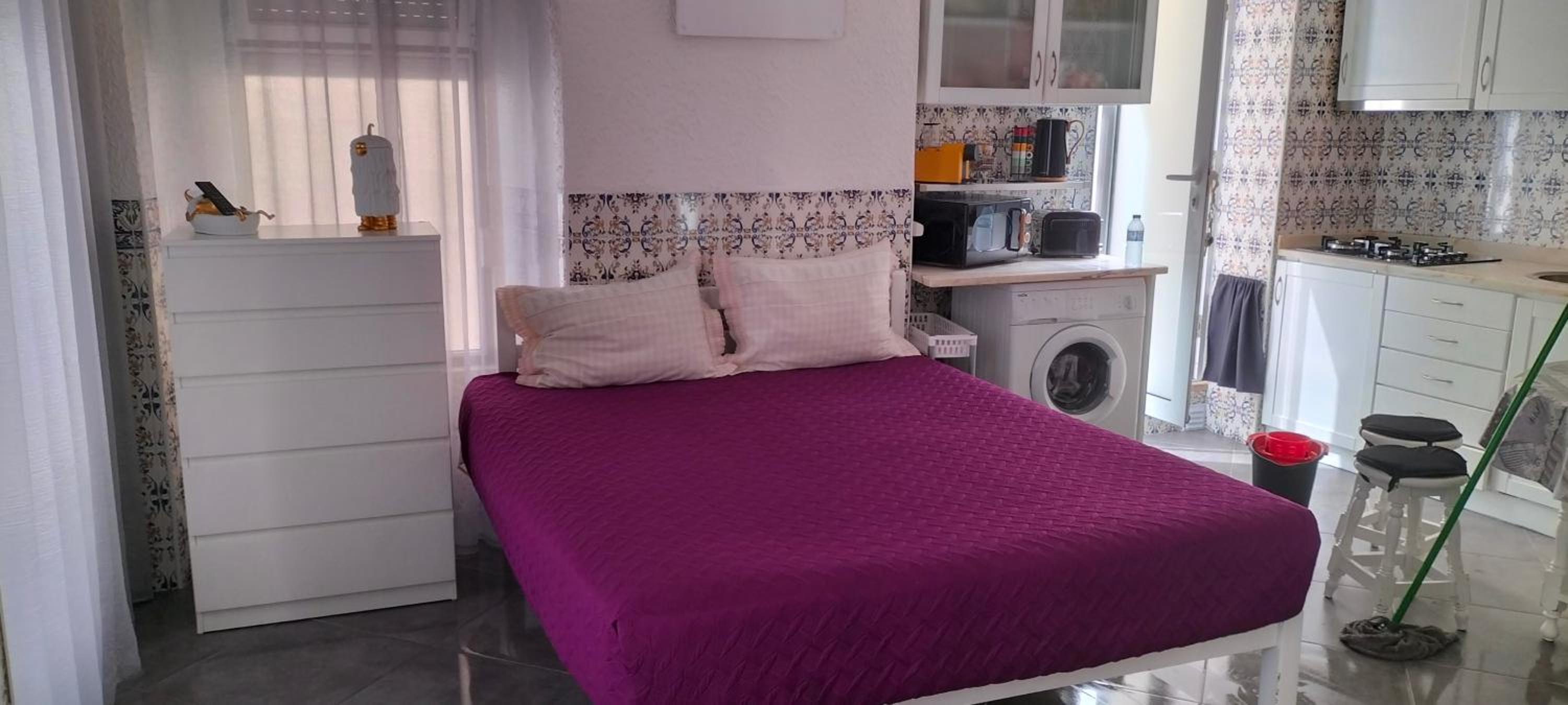 One-Bedroom House - Photo 42