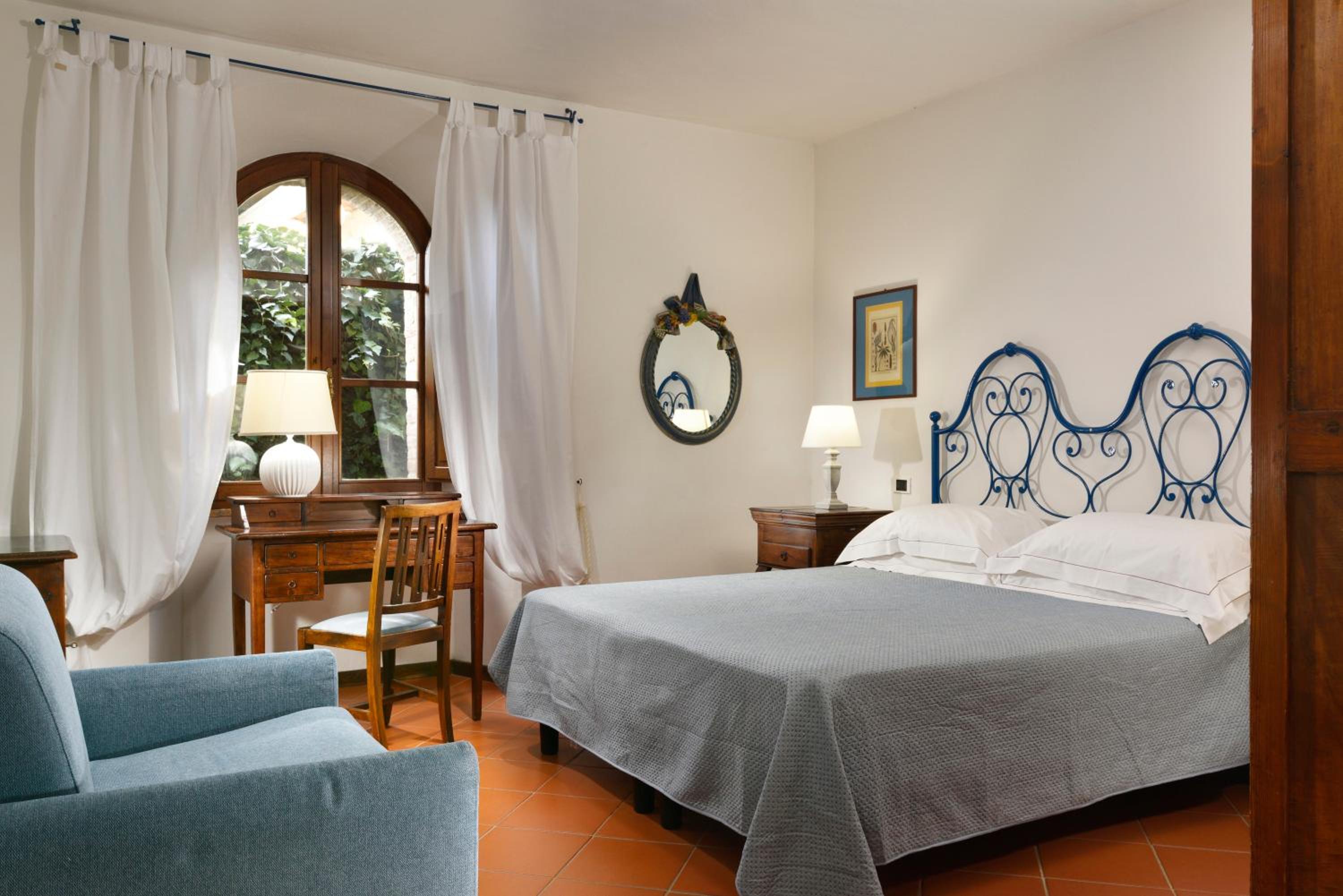 Basic Triple Room