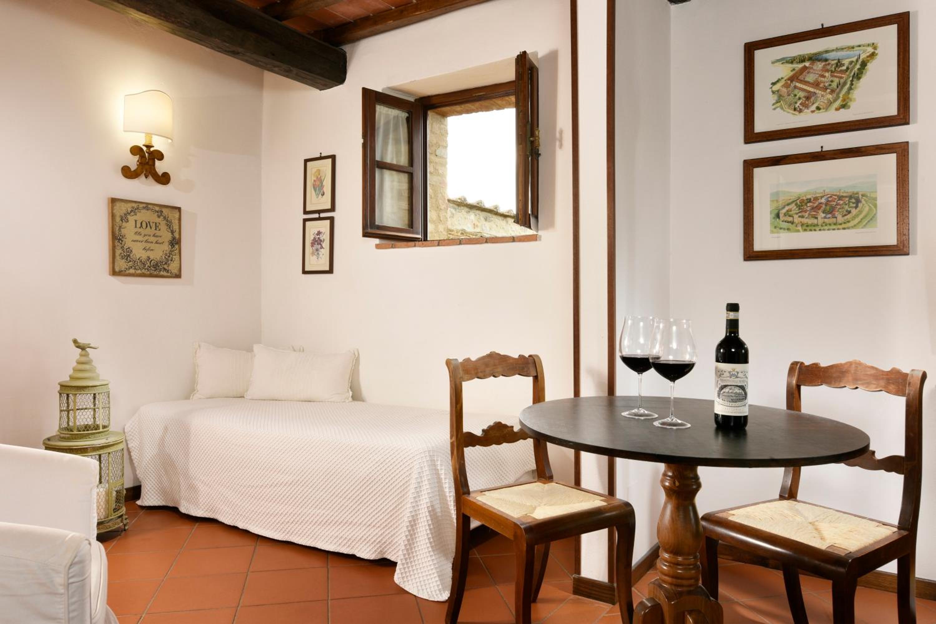 Deluxe Double or Twin Room - Photo 3