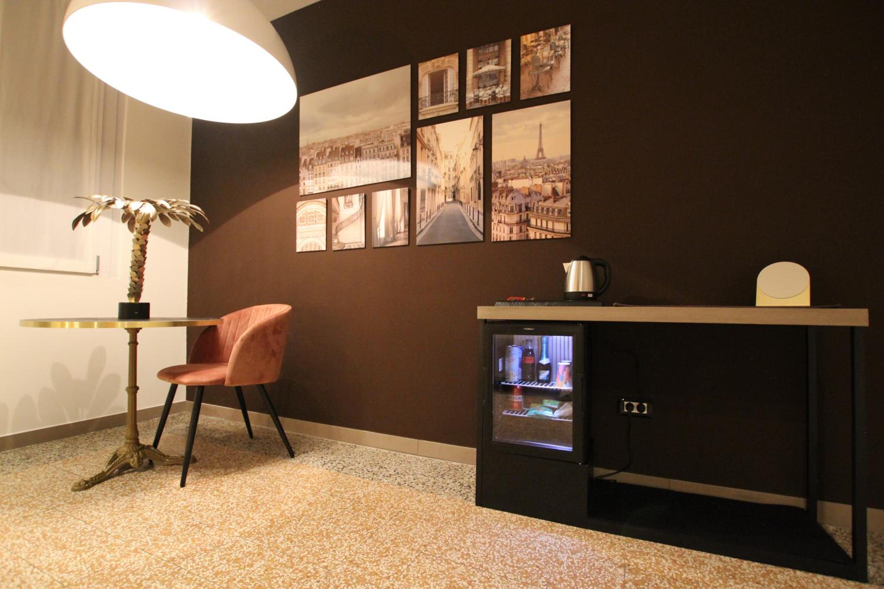 Superior King Room - Photo 38