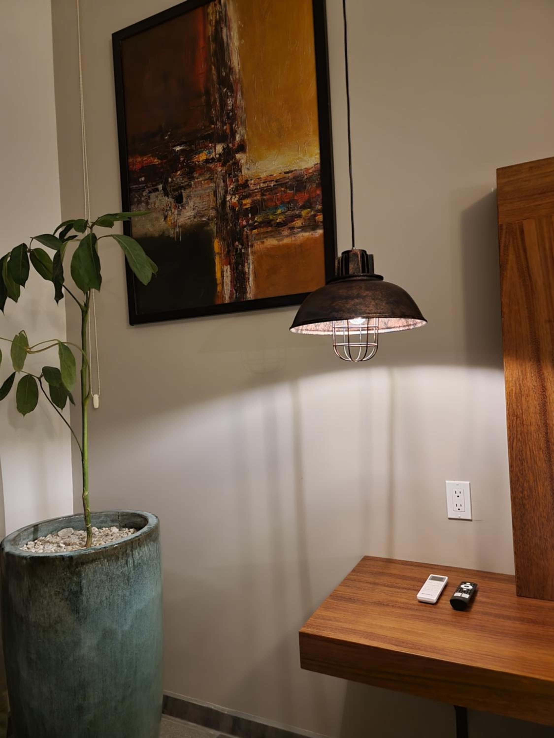 Superior King Suite - Photo 3