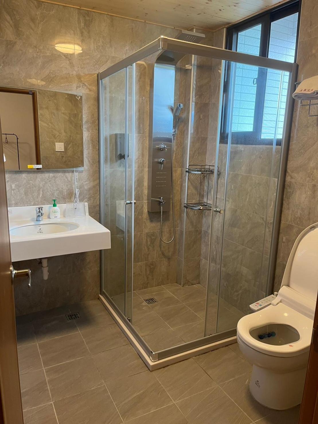 Deluxe Double Room With Balcony photo 3