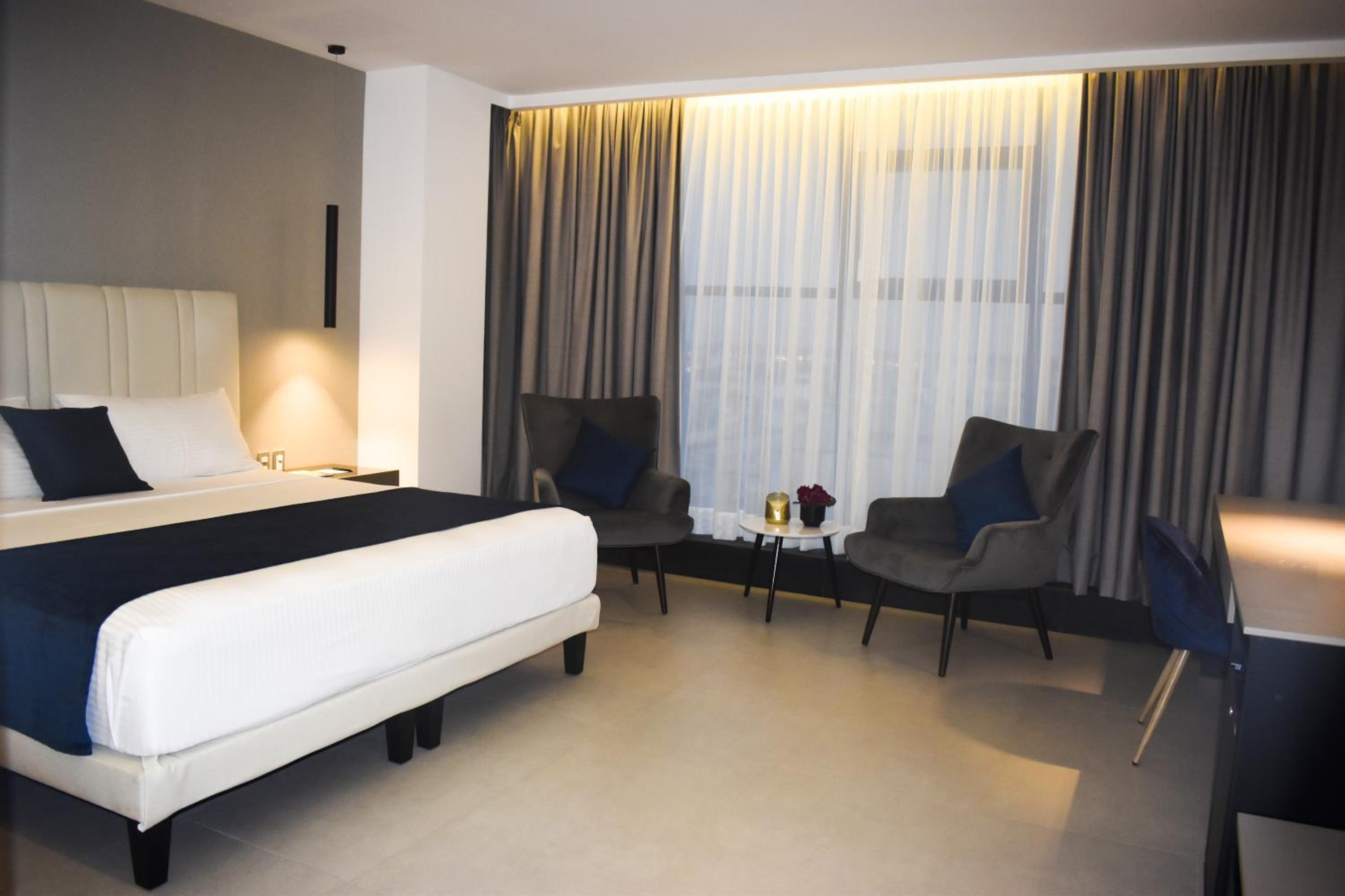 Deluxe Single Room