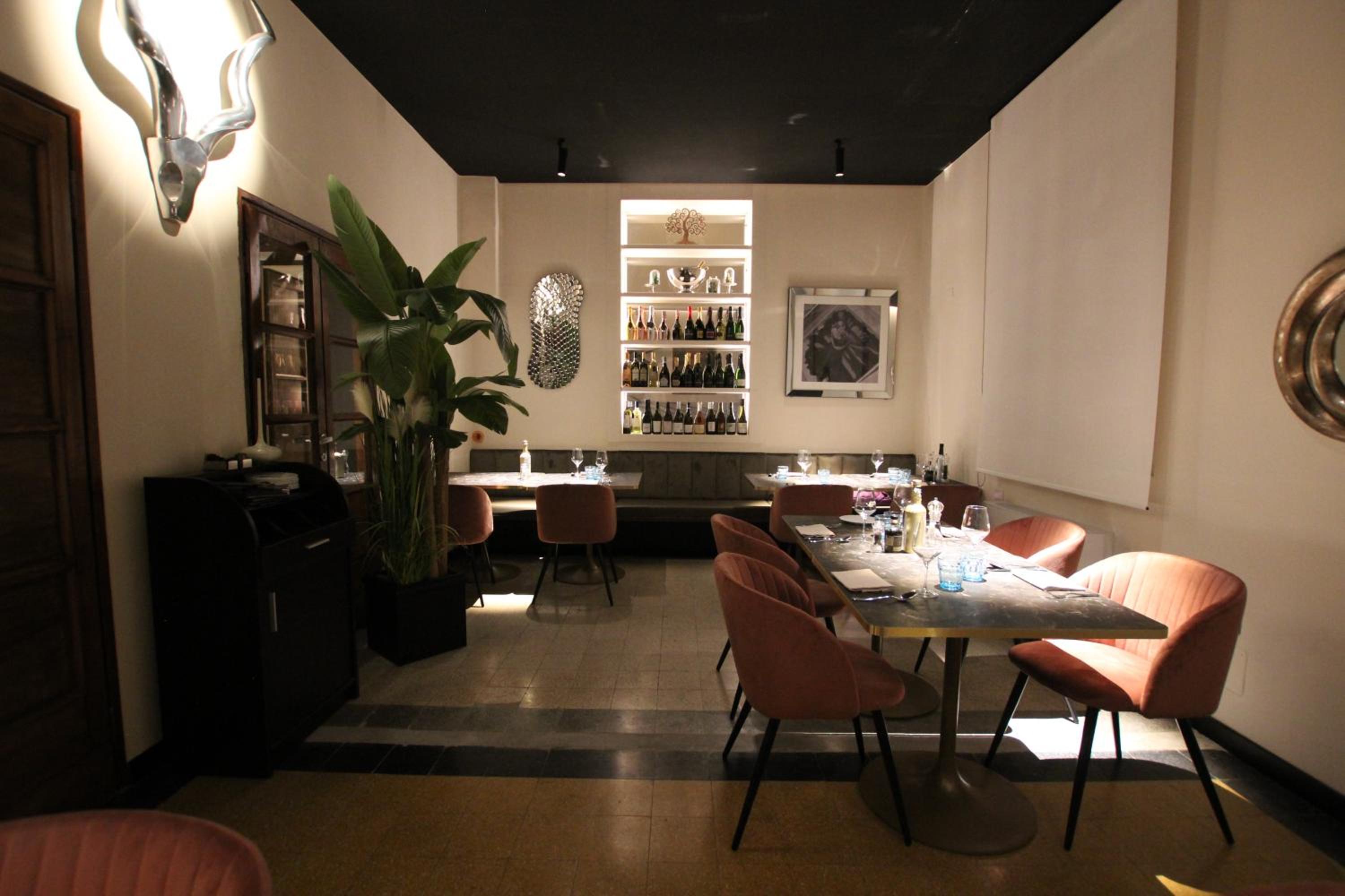 Double Room - Photo 8