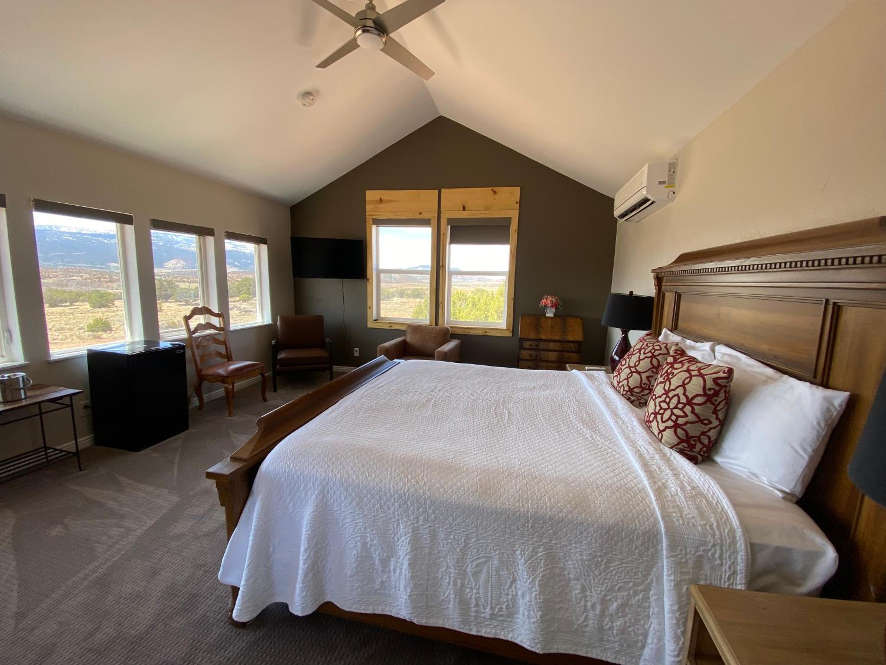 King Room with Balcony photo 2