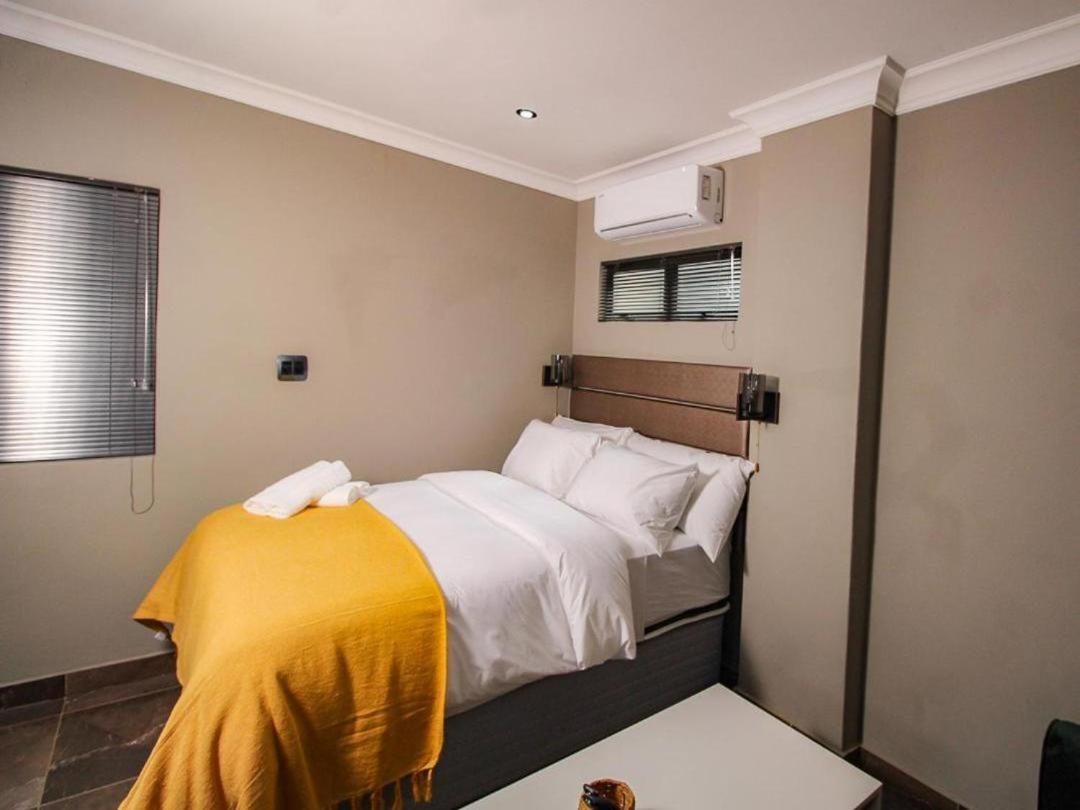 Standard Double Room - Photo 1
