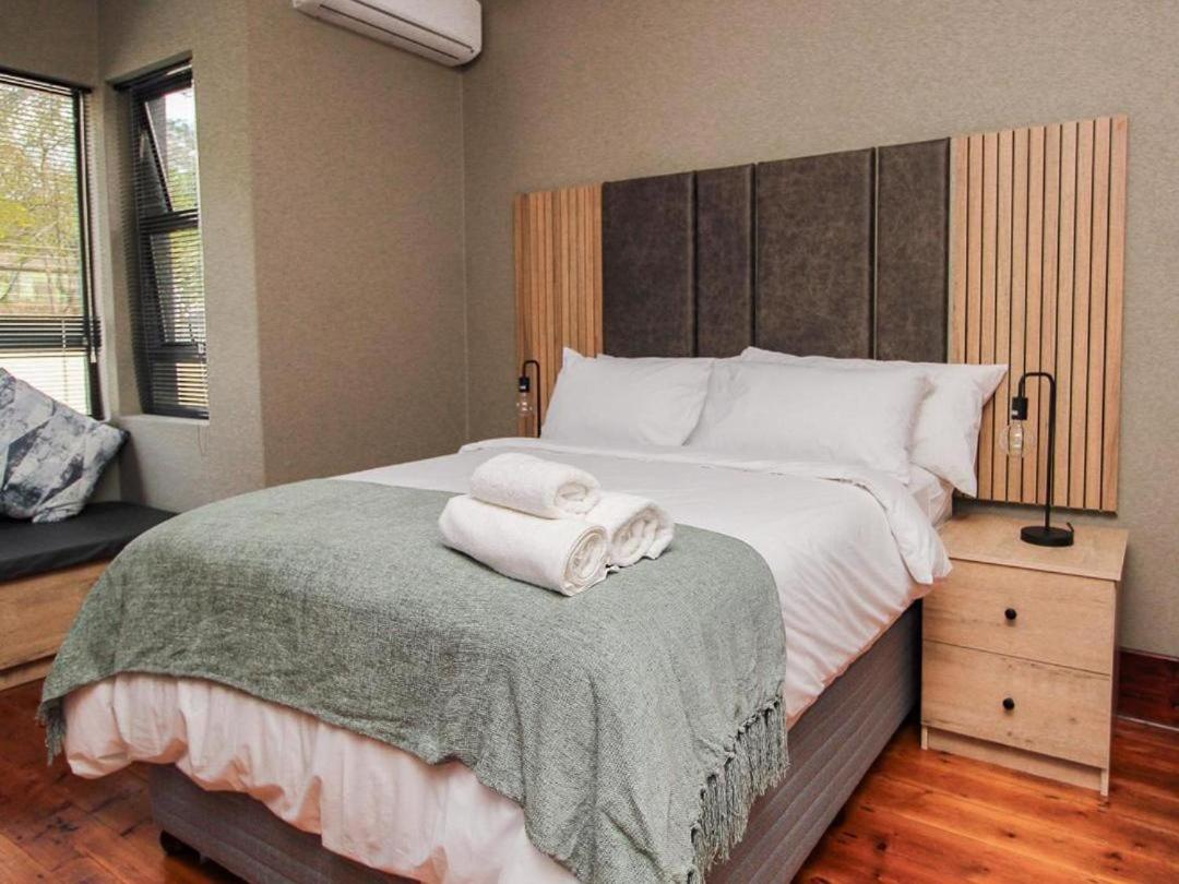 Standard Double Room - Photo 5