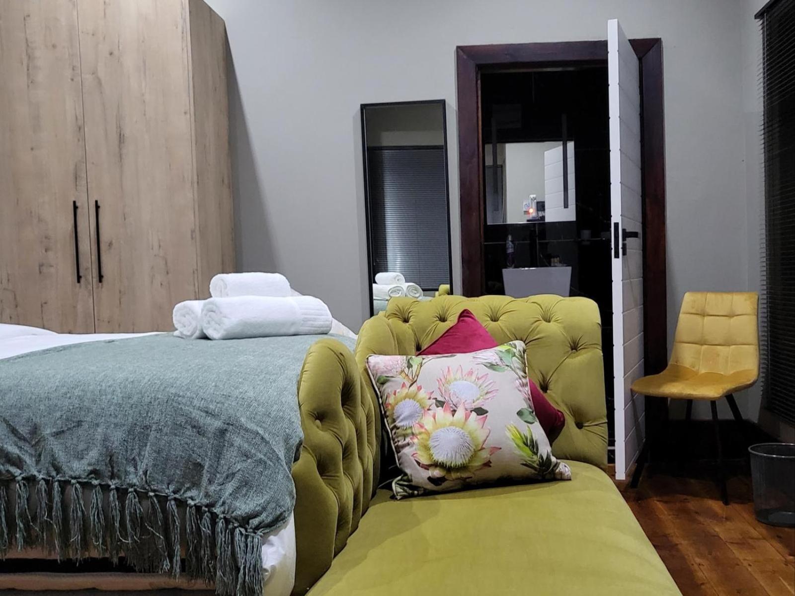 Double Room - Photo 11