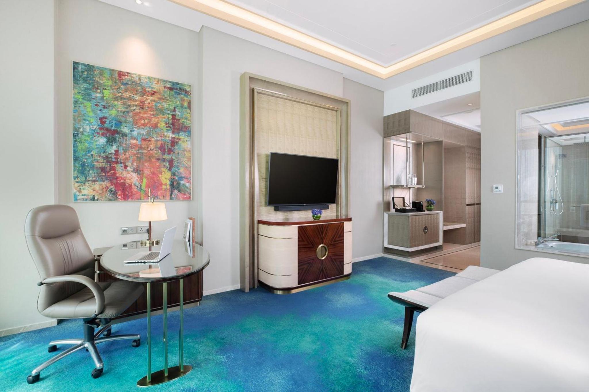 Classic King Room - High Floor