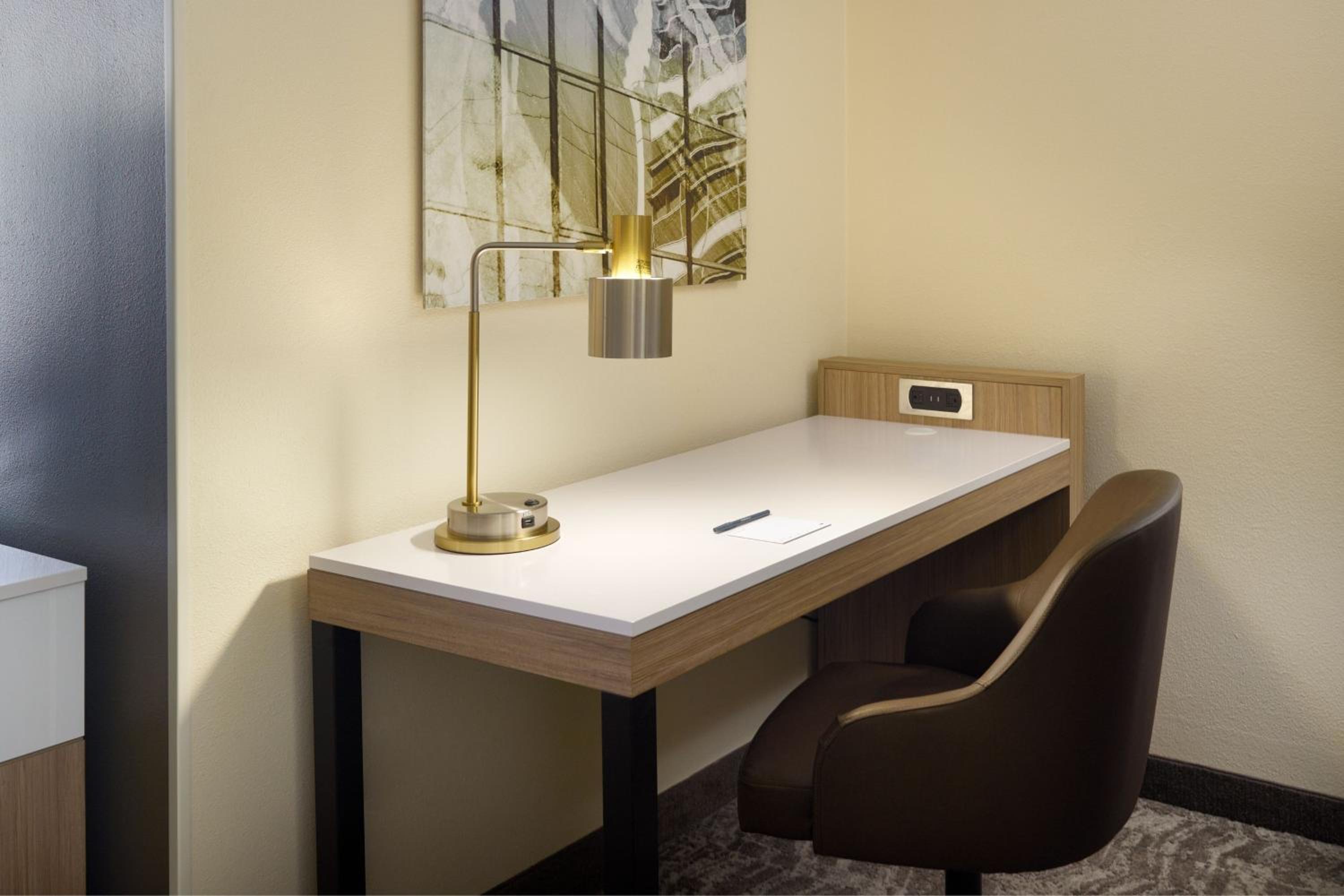 One-Bedroom King Suite with Sofa Bed - Photo 5