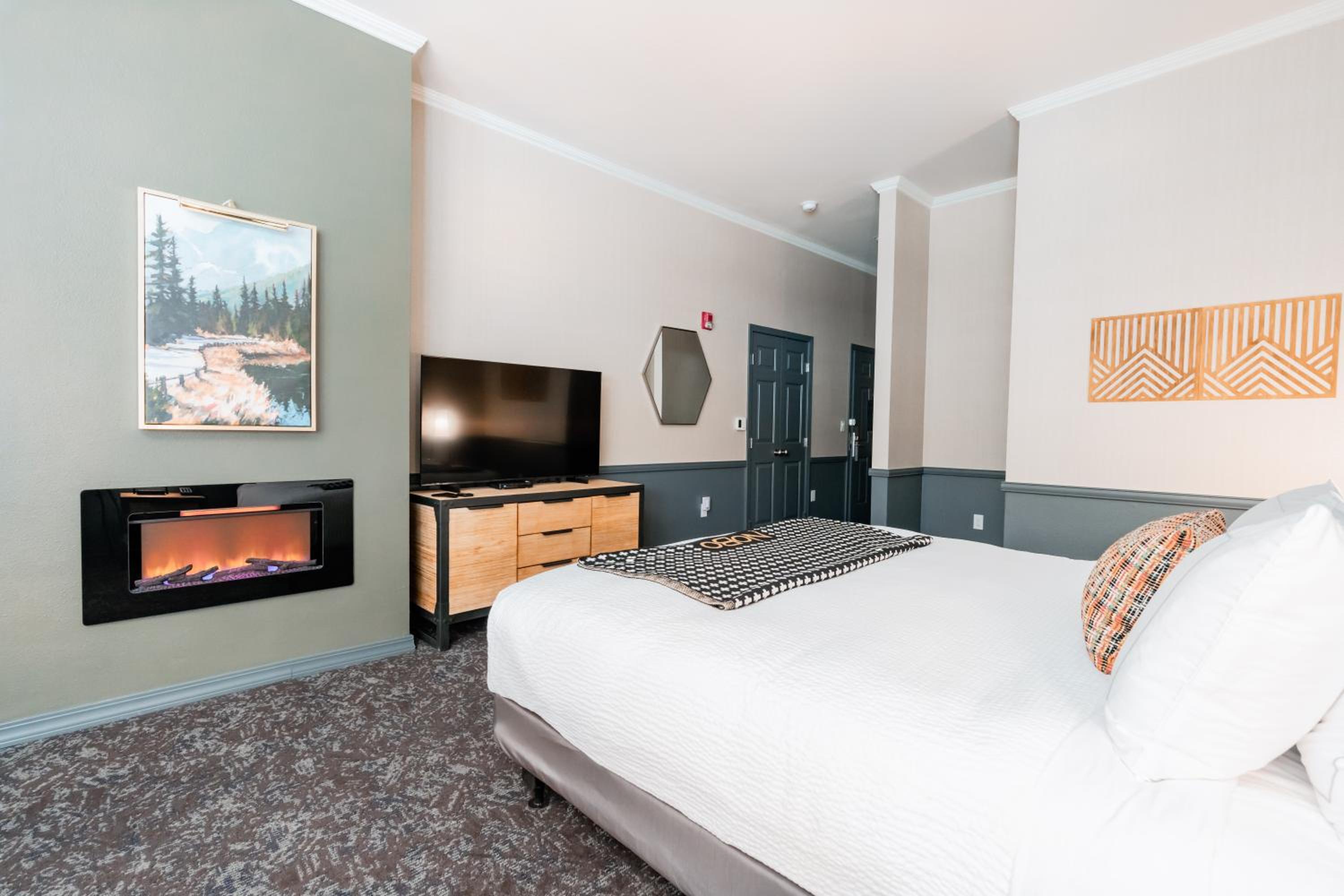 King Room with Sofa Bed photo 2