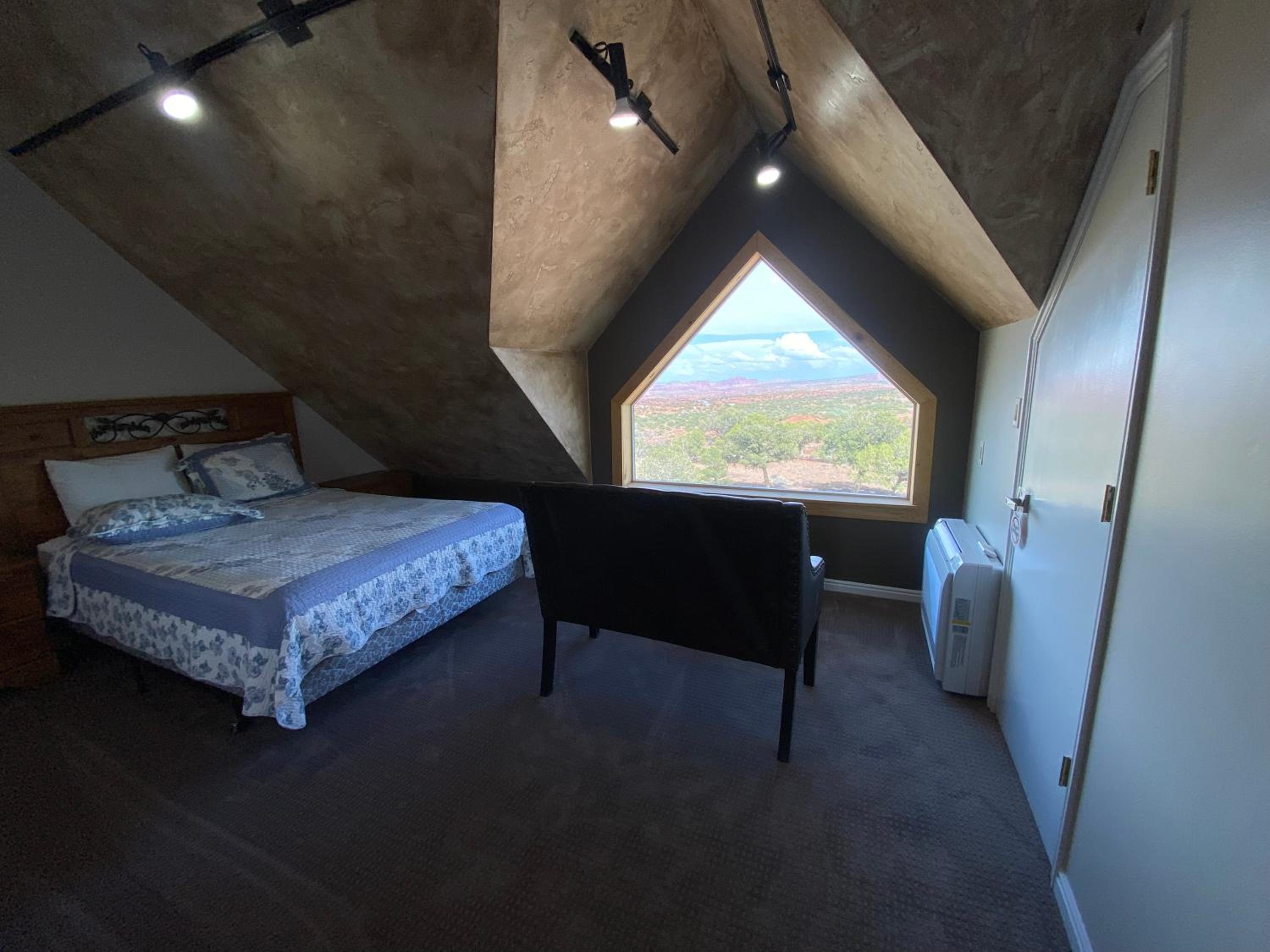 Deluxe Suite photo 2
