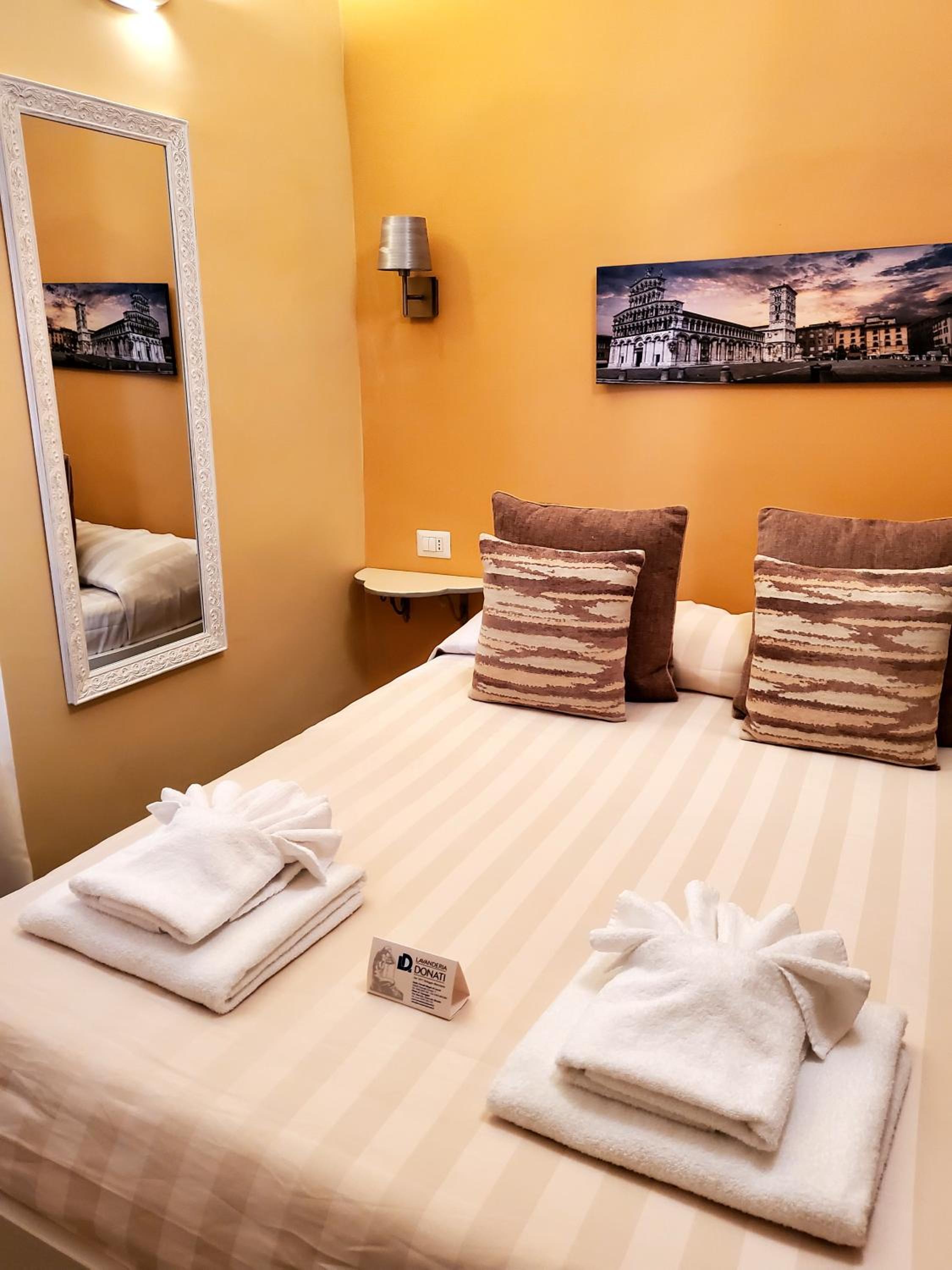 Economy Double Room - Photo 5