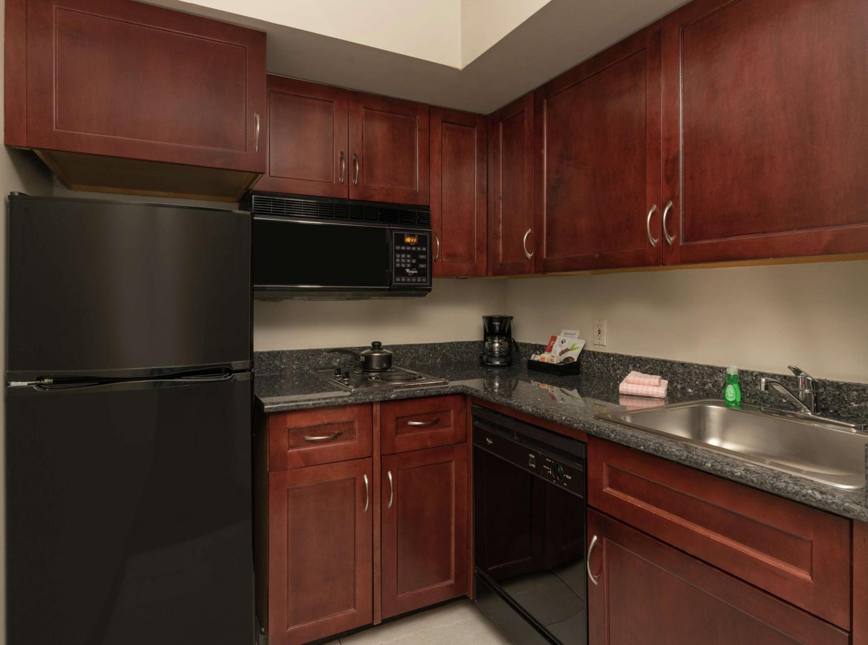 One-Bedroom King Suite with Sofa Bed and Fireplace - Photo 3