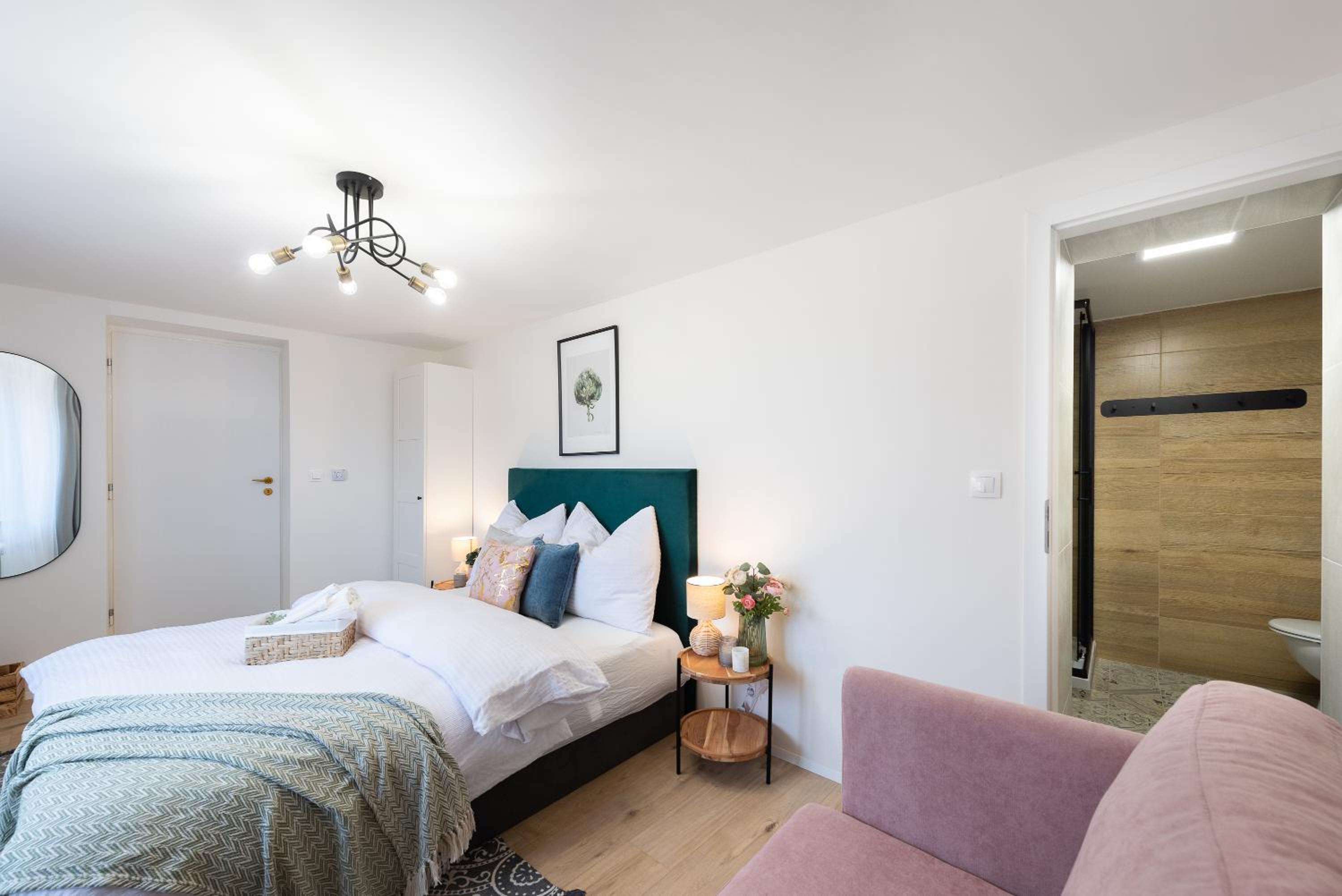Double Room with Private Bathroom photo 2