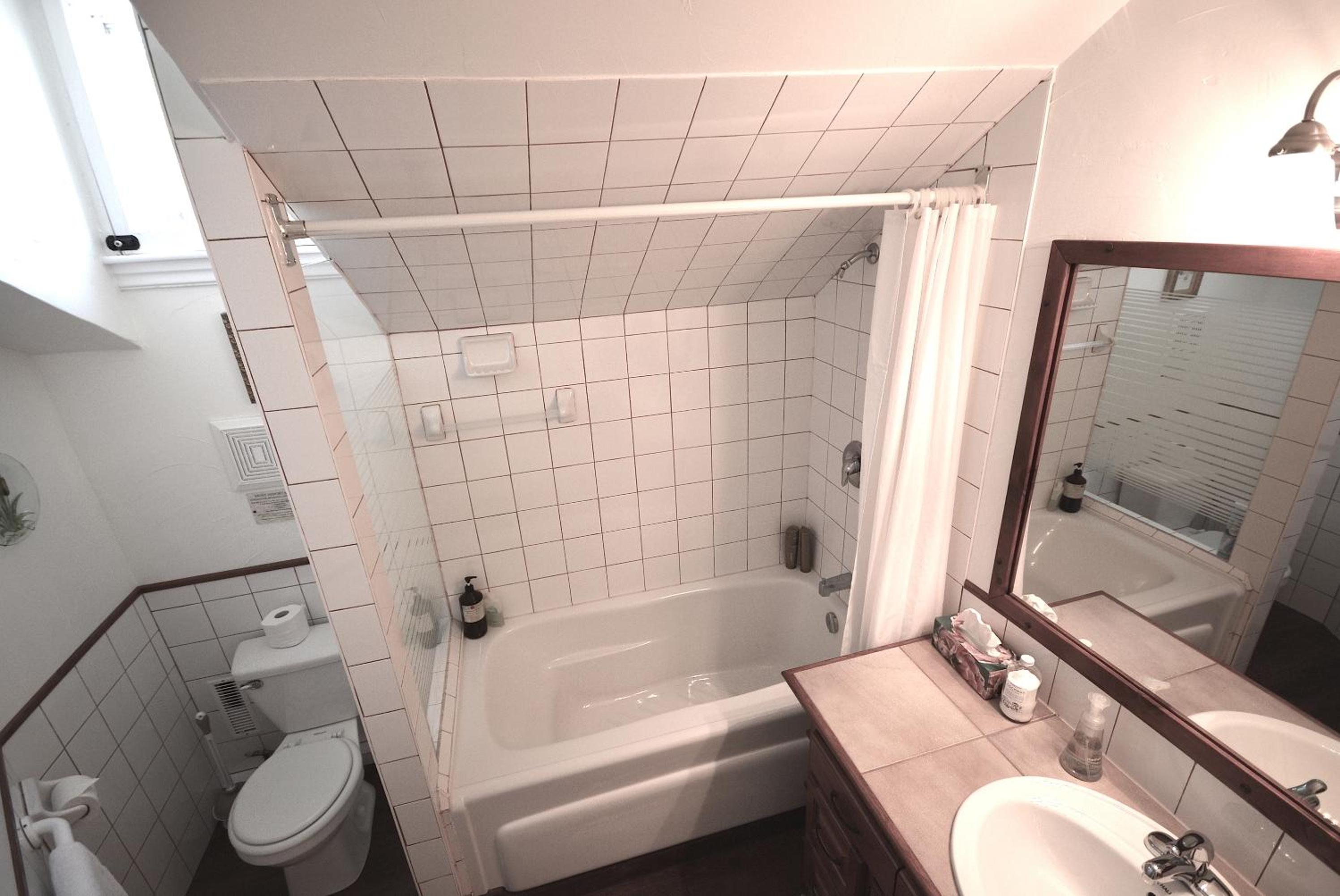 Deluxe Twin Room photo 3