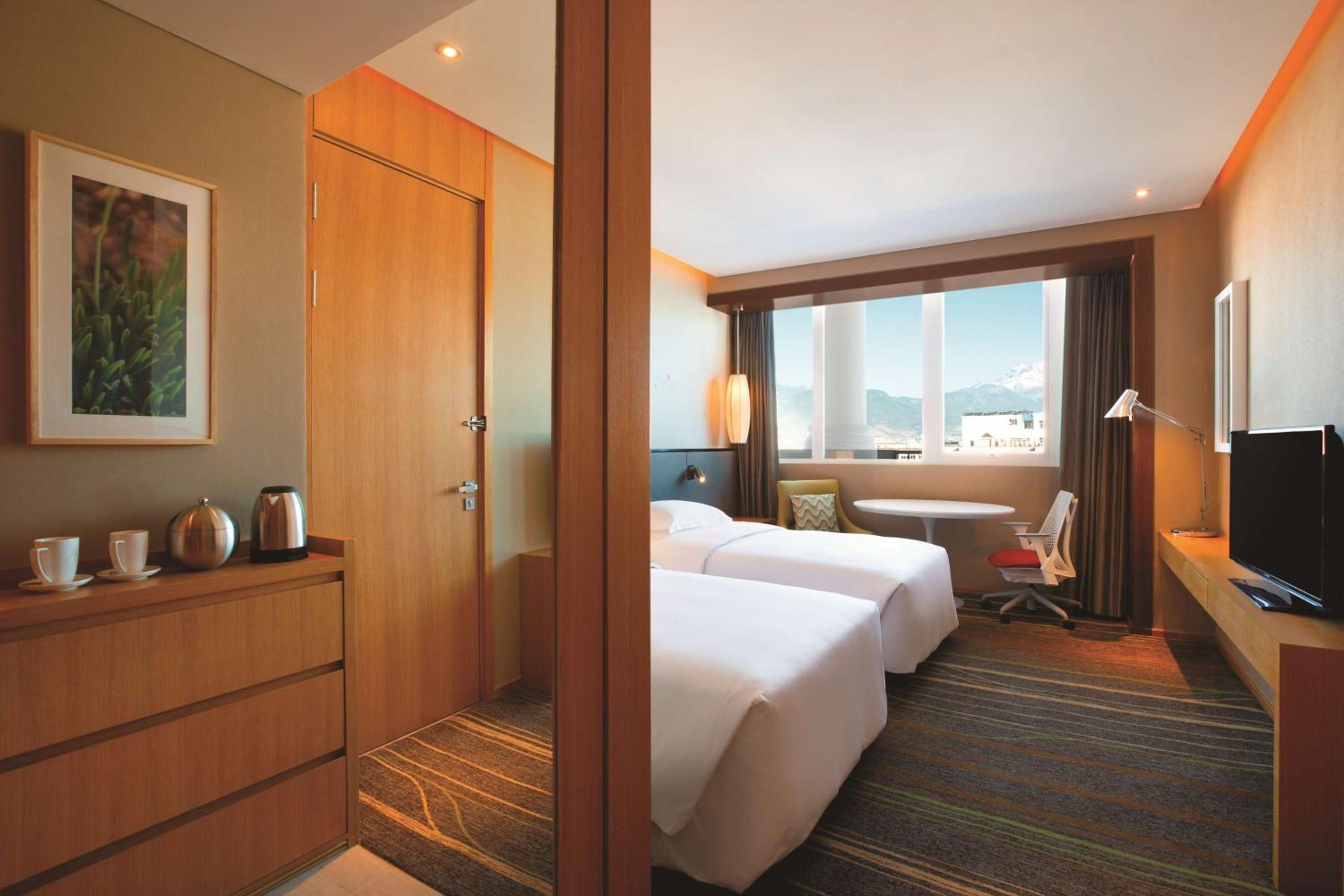 Twin Room with City View