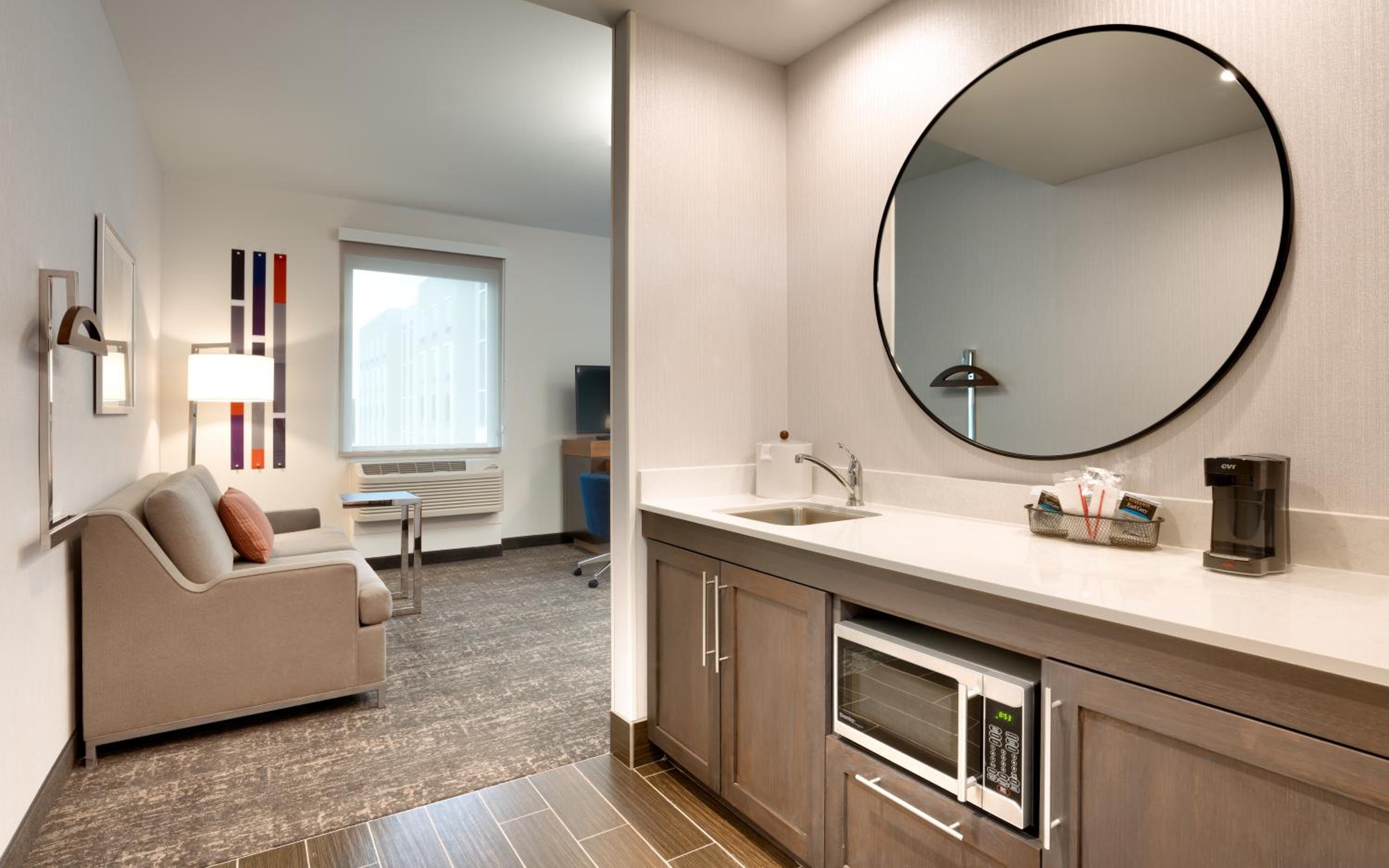 King Studio Suite - Hearing Accessible - Photo 3