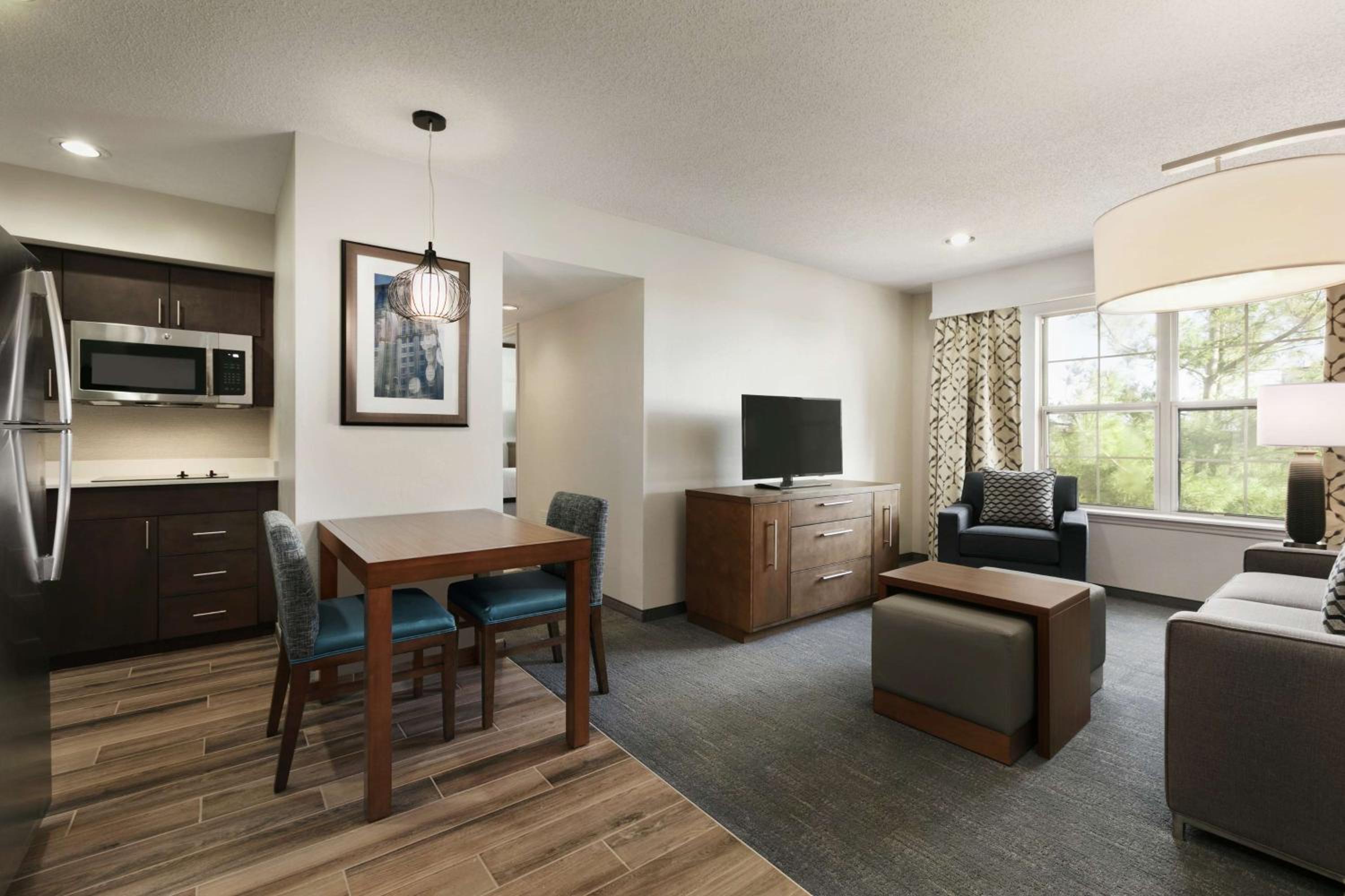 One-Bedroom Suite with Two Double Beds - Non-Smoking - Photo 1