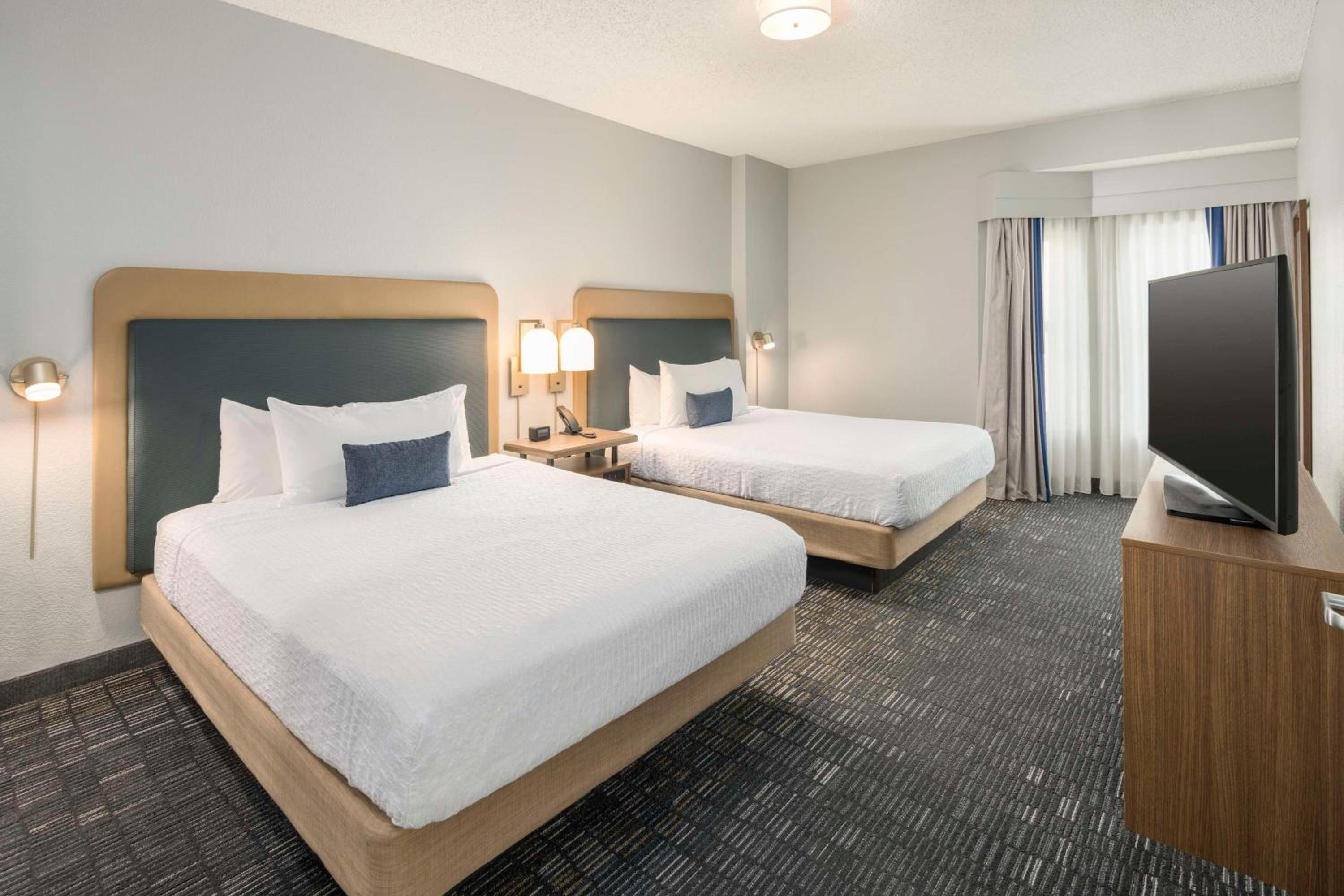 Two-Bedroom King Suite - Non-Smoking - Photo 7