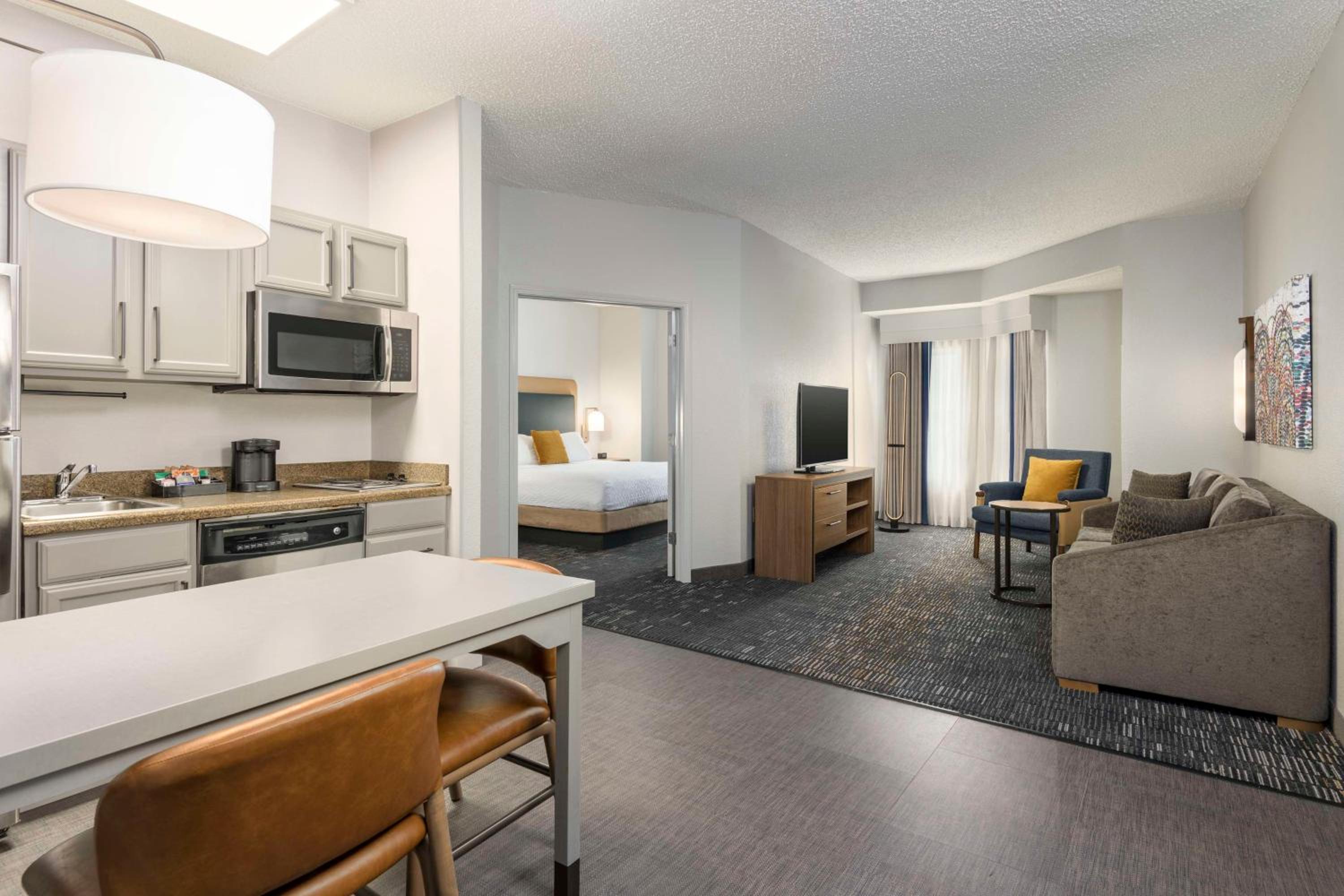 Two-Bedroom King Suite - Non-Smoking - Photo 2