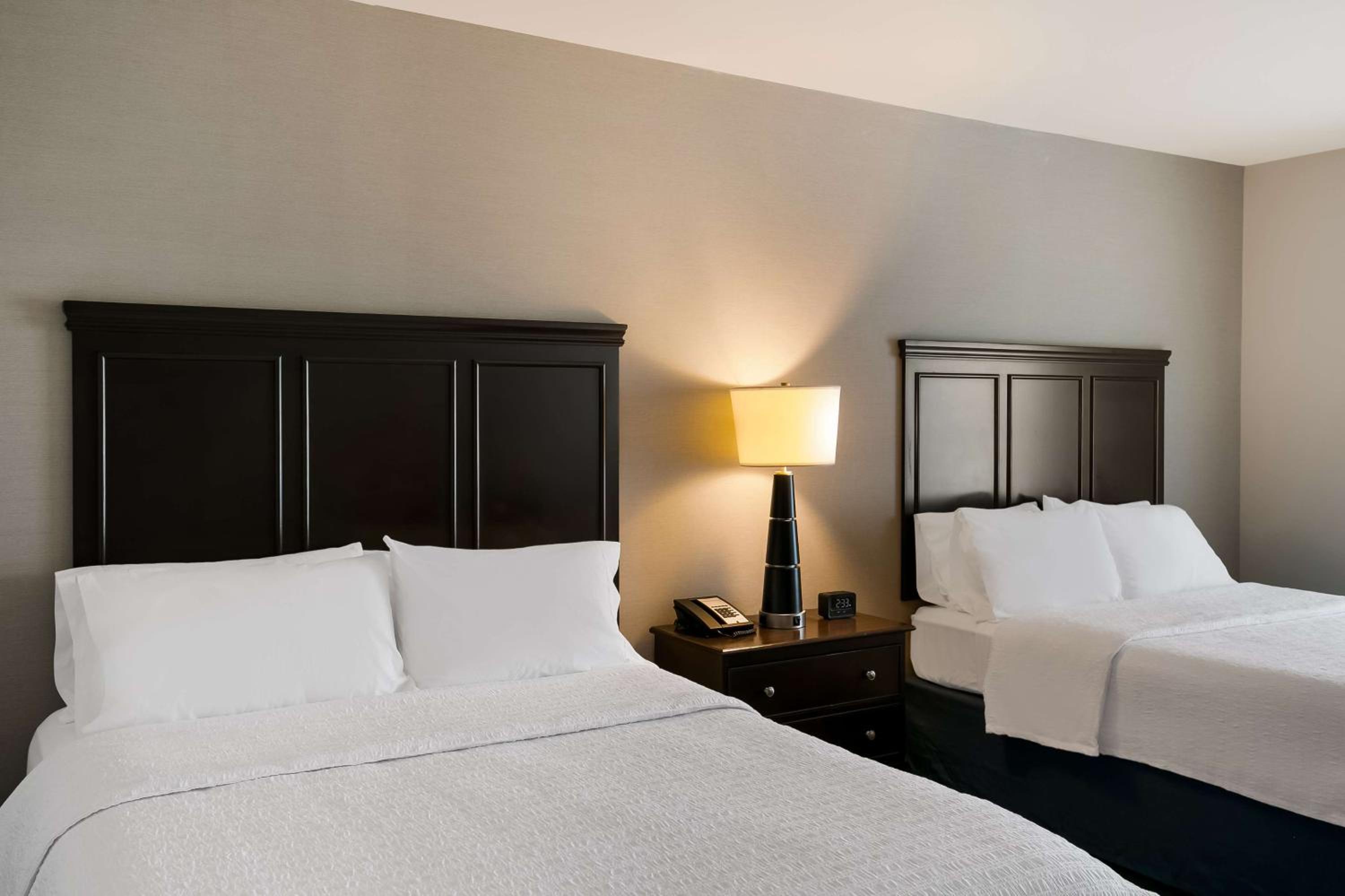 Queen Room with Two Queen Beds - Hearing Access/Non-Smoking