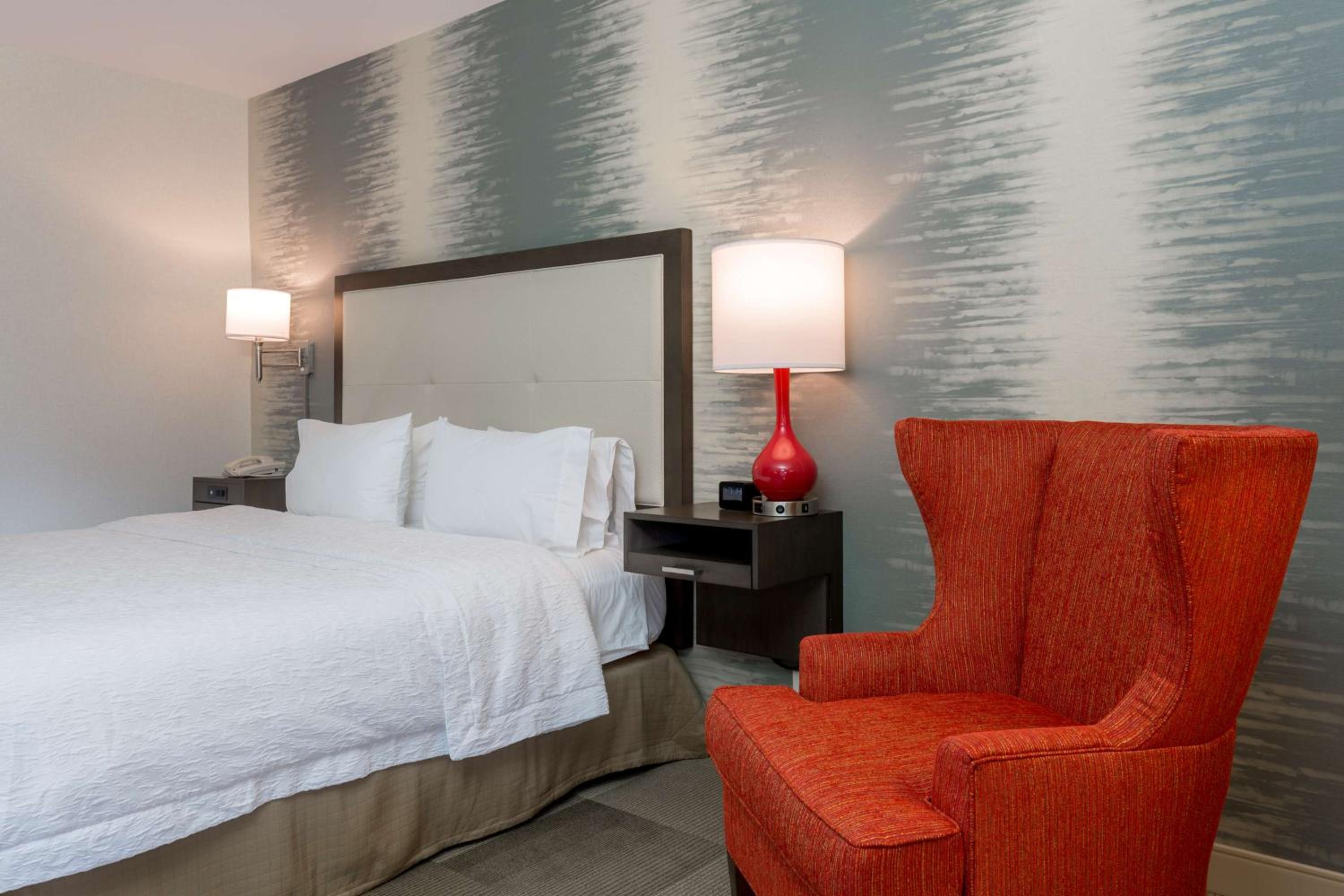 King Room - Disability Access/Hearing Accessible - Photo 3