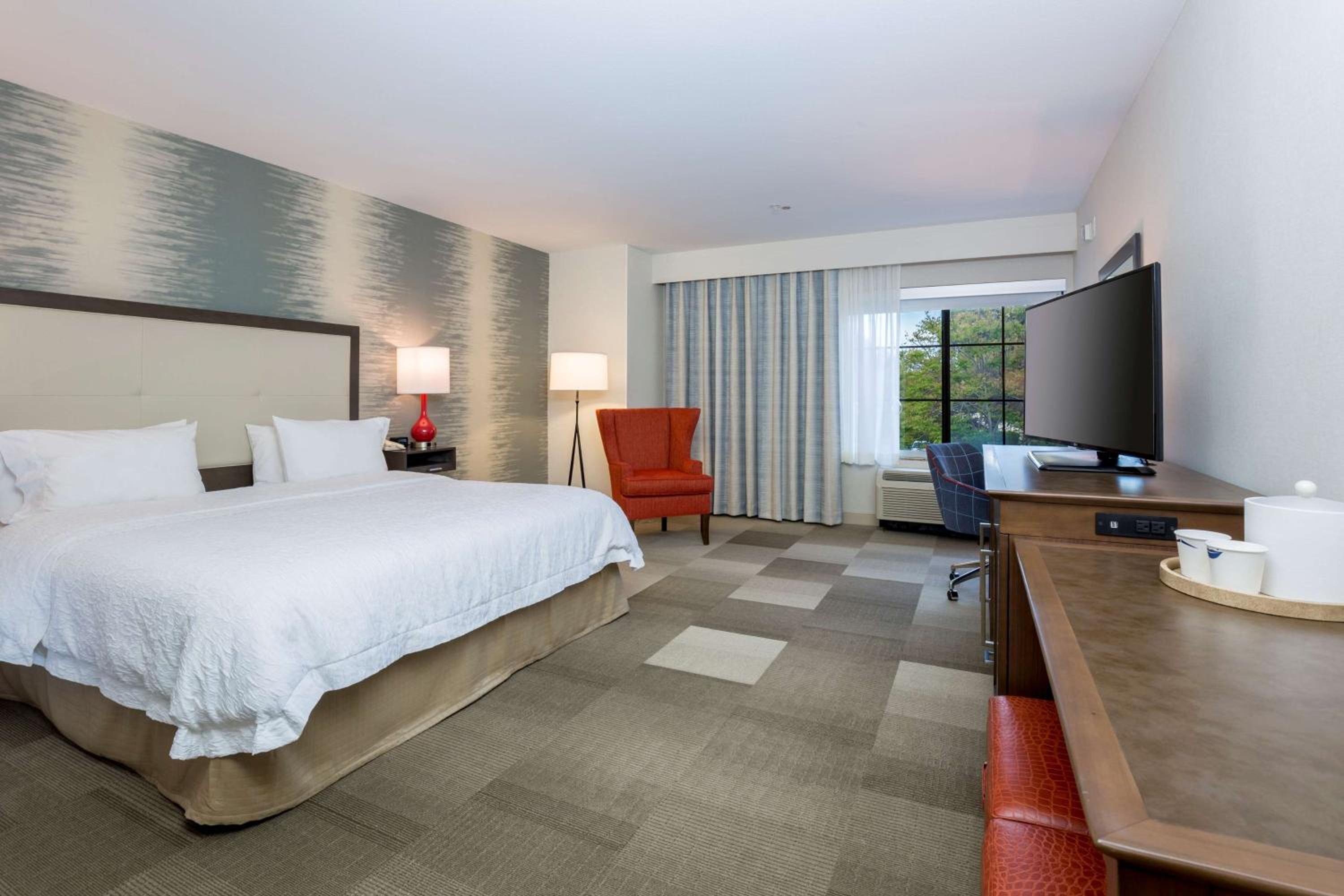 King Room - Disability Access/Hearing Accessible - Photo 4