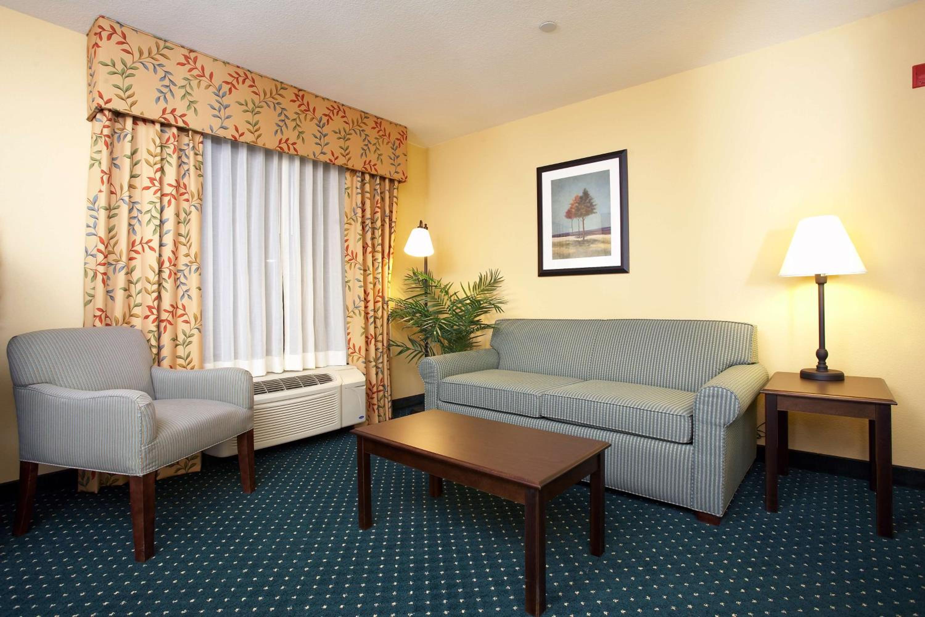 King Studio Suite with Sofa Bed - Non-Smoking - Photo 1